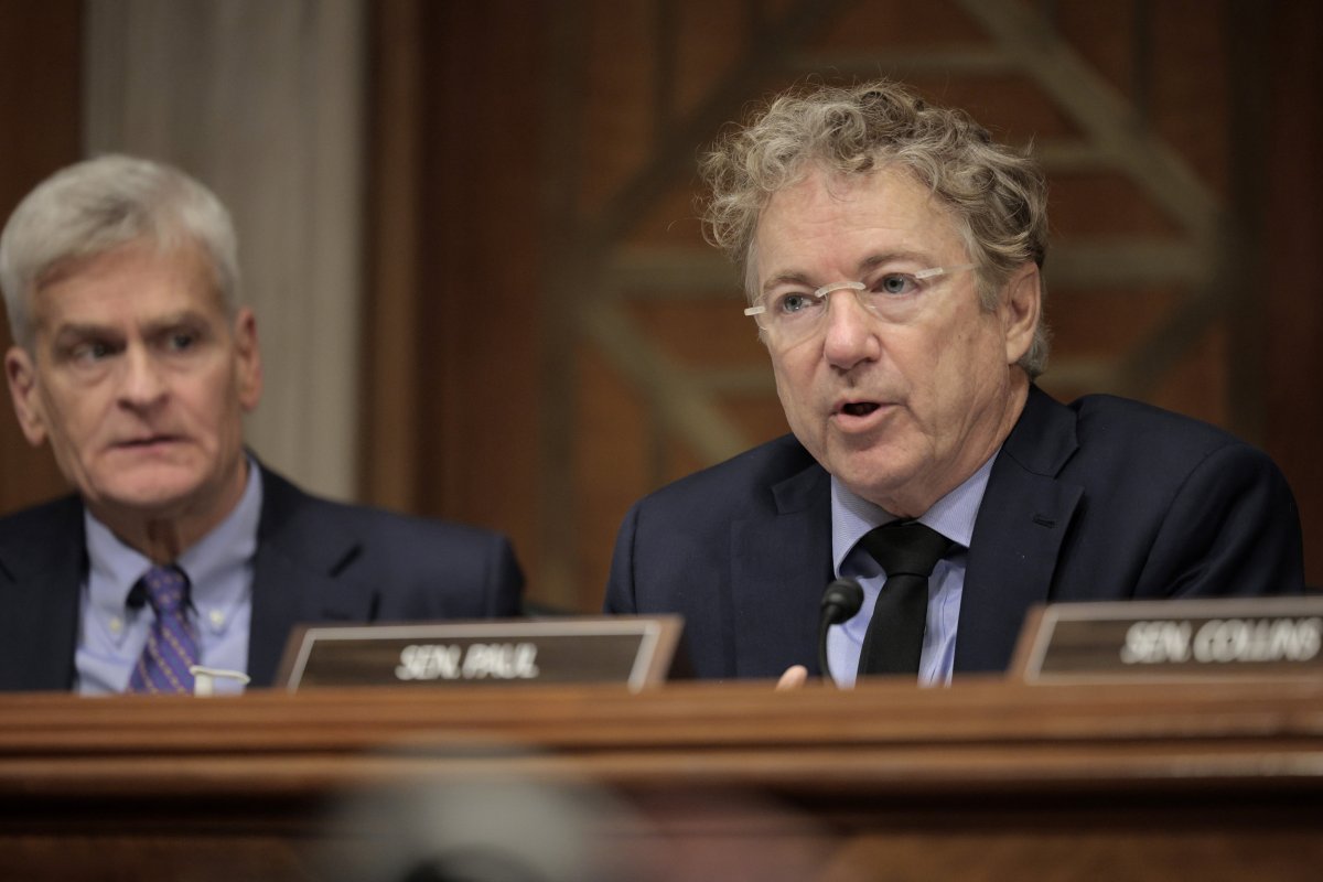 Republican Senators Clash Over Vaccines