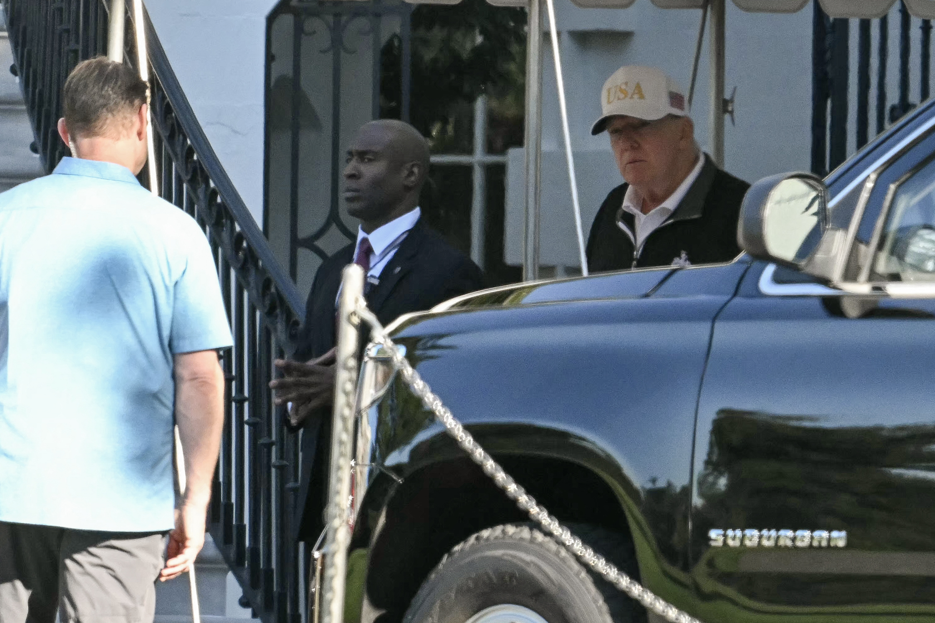 Donald Trump Photographed on Labor Day Amid Baseless Death Rumors