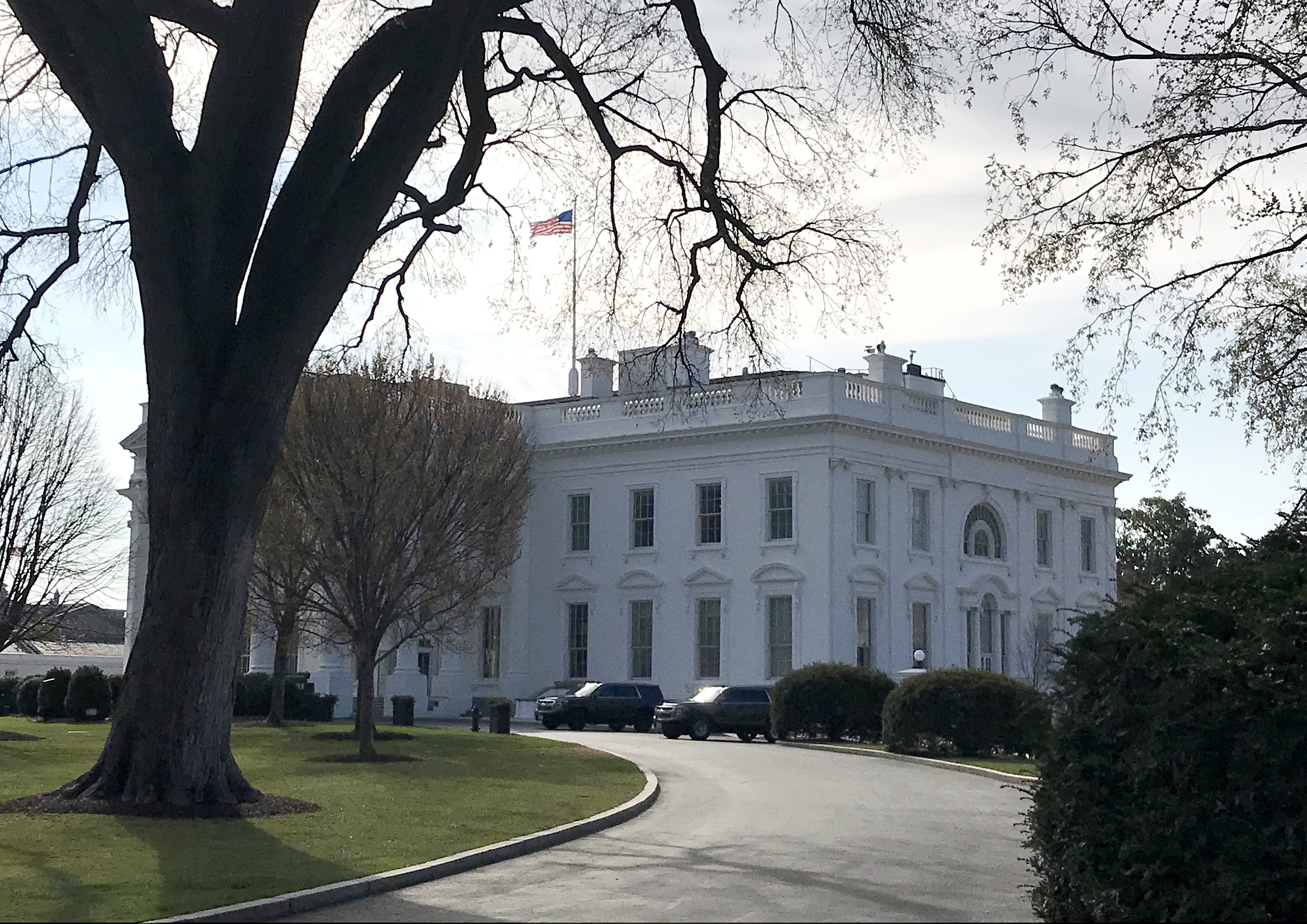 White House Confirms Contractor Throws Objects During Maintenance