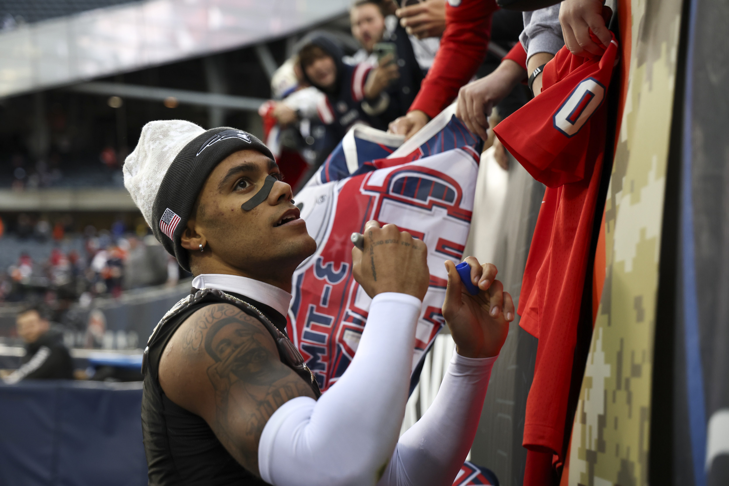 Patriots Face Key Injury Uncertainty Over Cornerback Christian Gonzalez Ahead Season Opener
