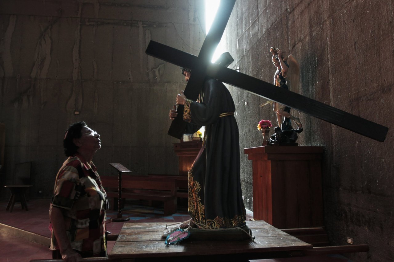 Jesus Was Crucified Because Disciples Were Armed, Bible Analysis Suggests