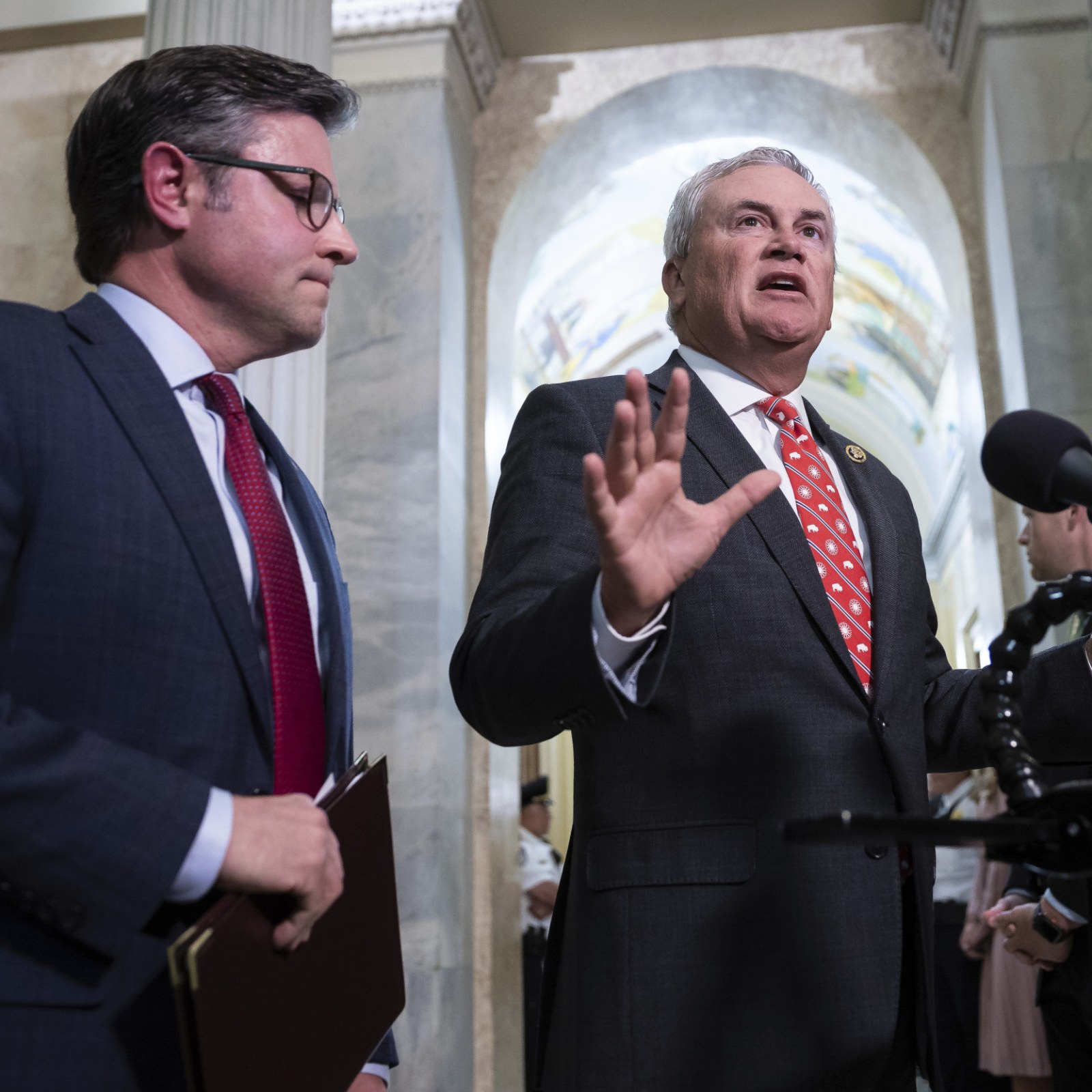 Jeffrey Epstein Documents Update as Over 30,000 Pages Released - Newsweek