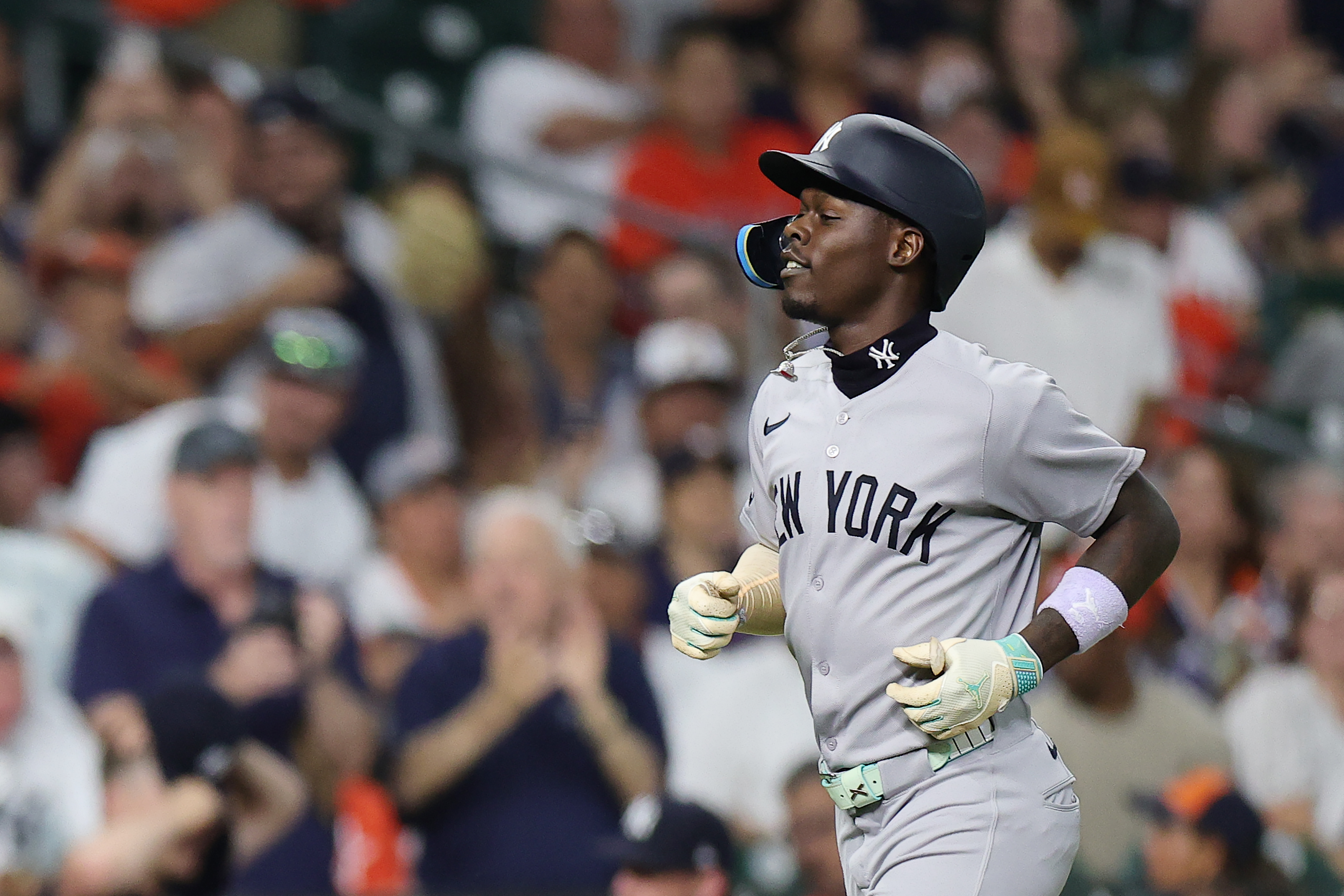 Yankees Beat Astros 7-1 as Chisholm Jr. Leads Surge