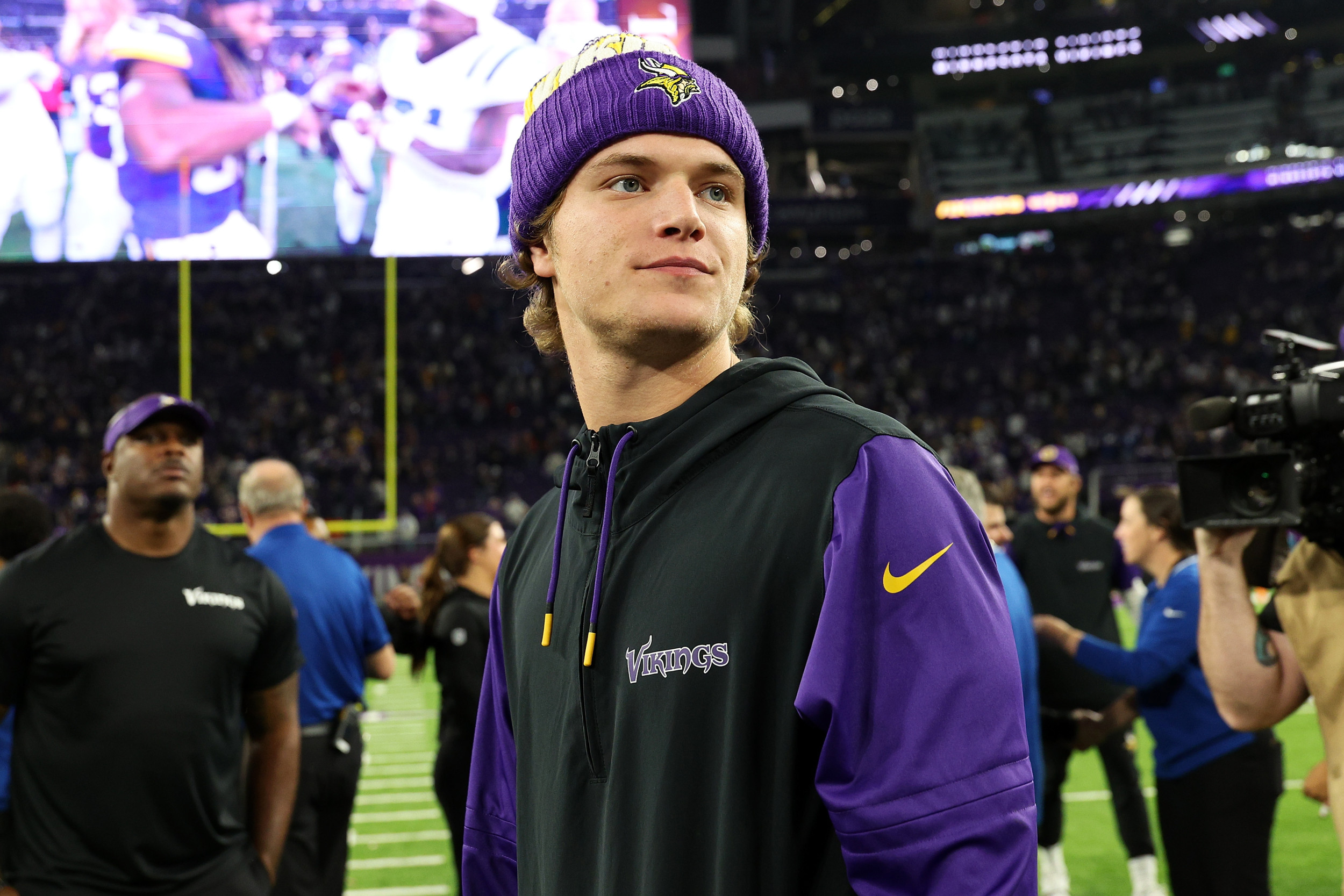 Minnesota Vikings Criticized for QB Replacement with Draft Pick McCarthy
