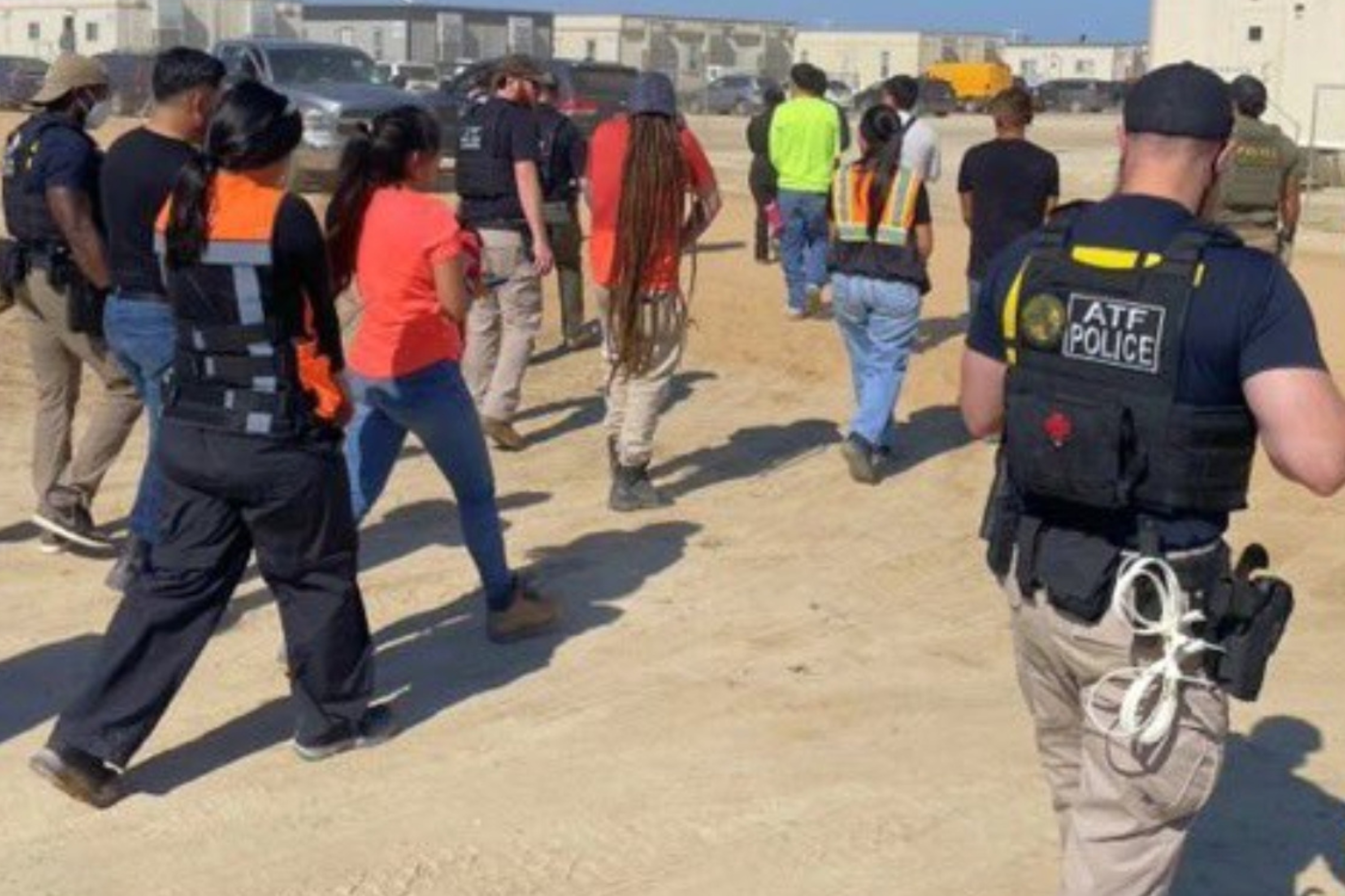 ICE Detains 450 Including South Korean Nationals at Hyundai Georgia Plant
