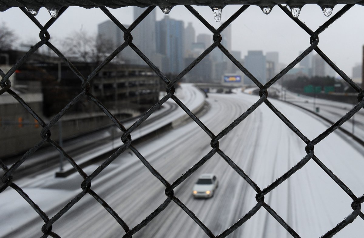 Hundreds of Thousands Hit With Subfreezing Weather Warnings in Five States