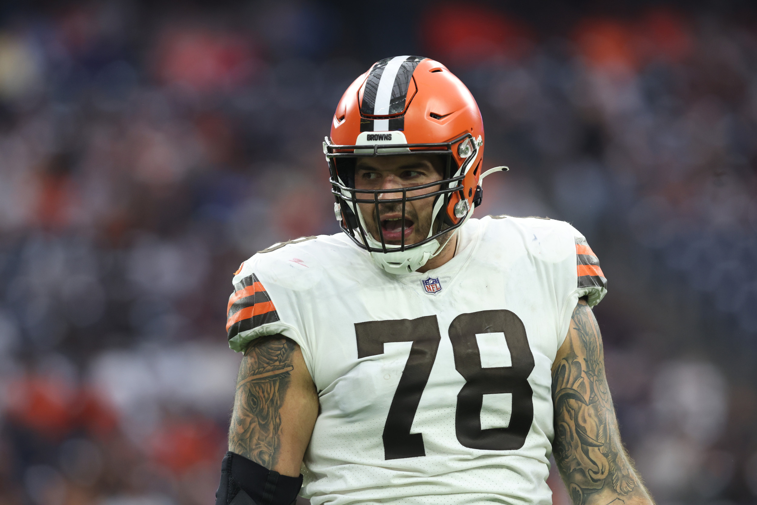 Browns Right Tackle Jack Conklin Leaves Bengals Game With Eye Injury