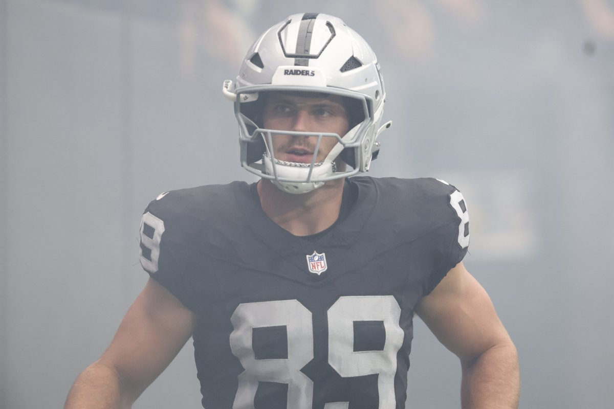 Raiders Brook Bowers