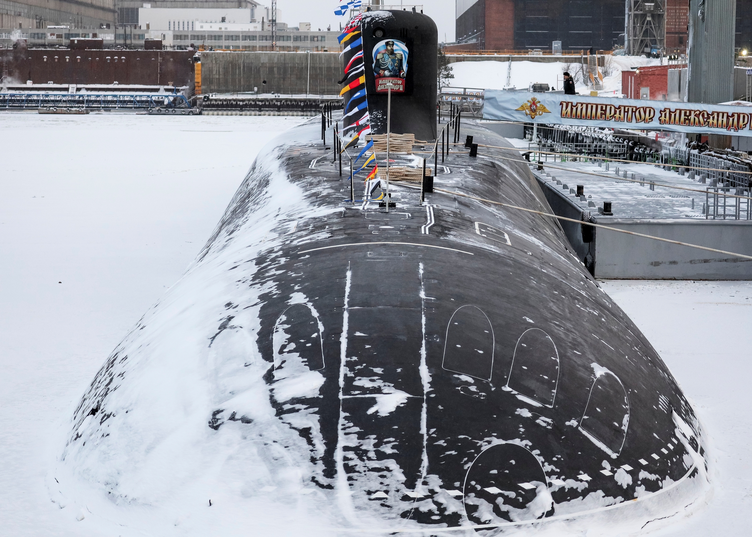https://d.newsweek.com/en/full/2718030/russian-ballistic-missile-submarine-emperor-alexander-iii.jpg