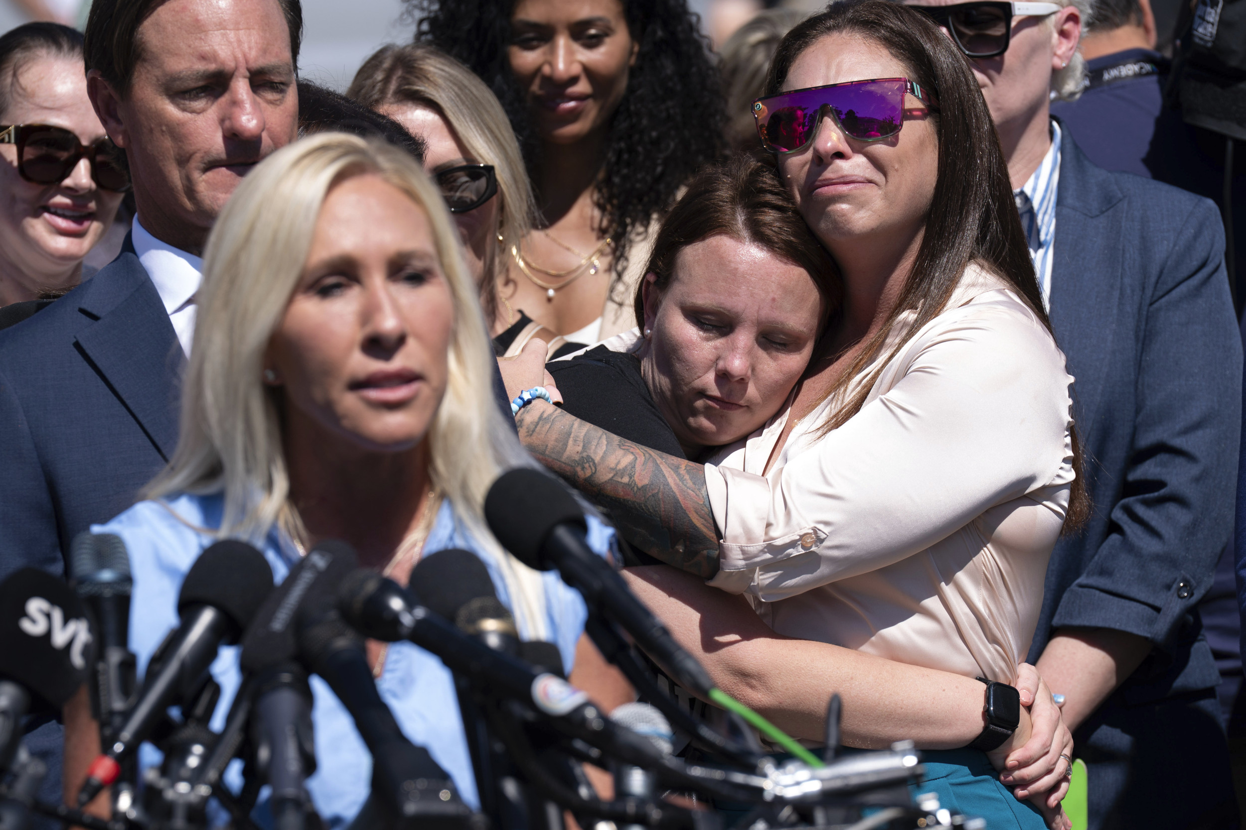 https://d.newsweek.com/en/full/2718195/haley-robson-rally.jpg
