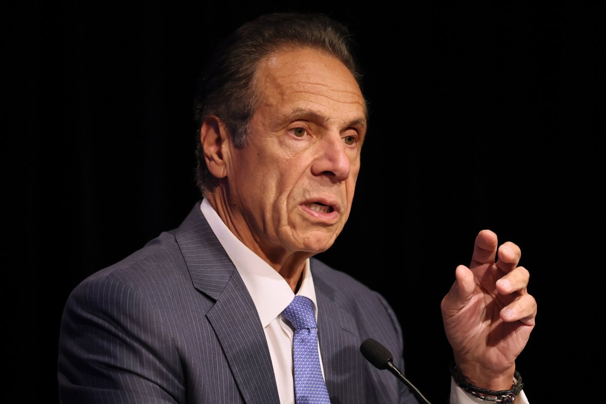 Candidato ao prefeito de Nova York ex -governador Andrew Kuomo 