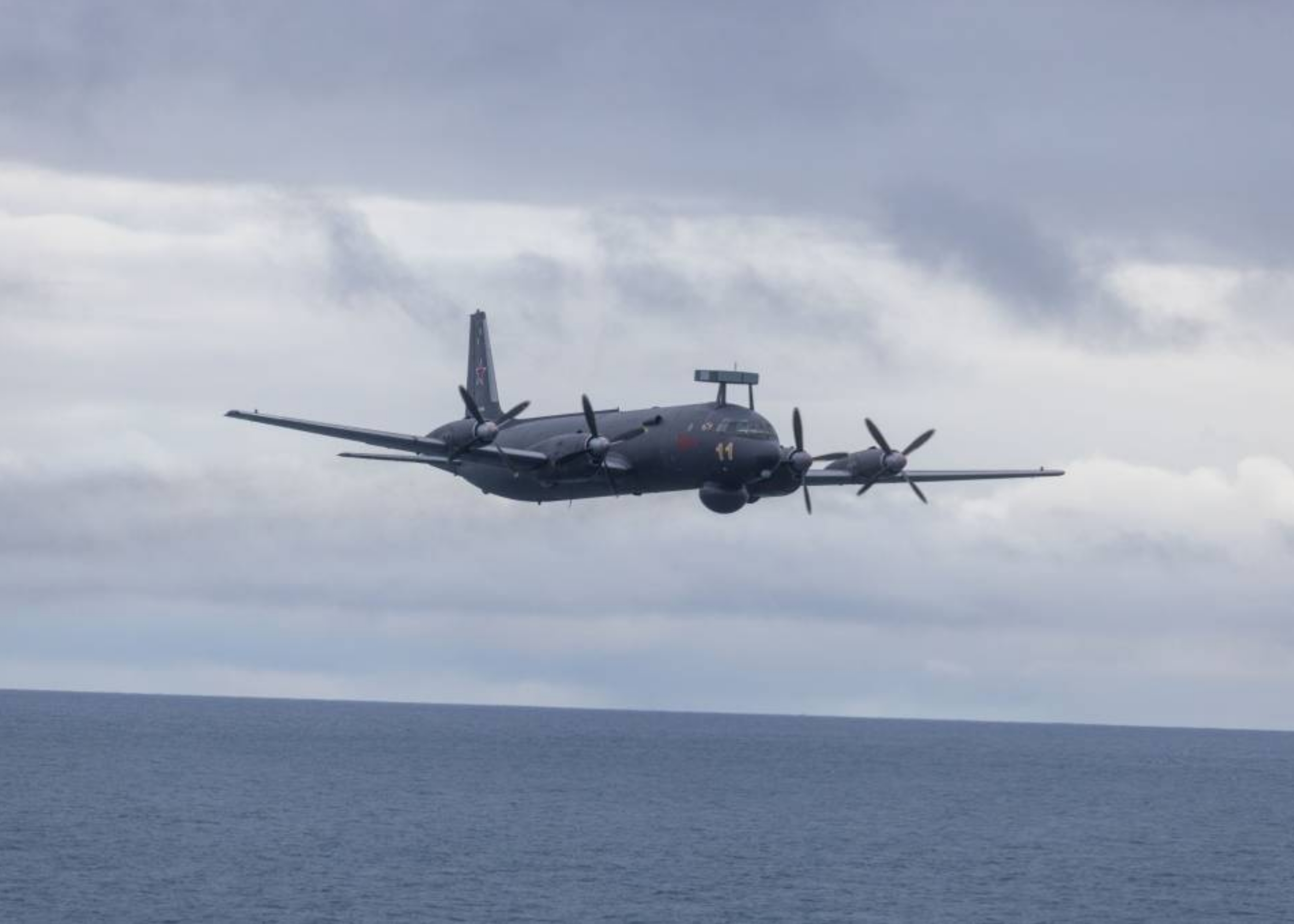 https://d.newsweek.com/en/full/2718714/russian-military-monitors-us-nato-allies.jpg