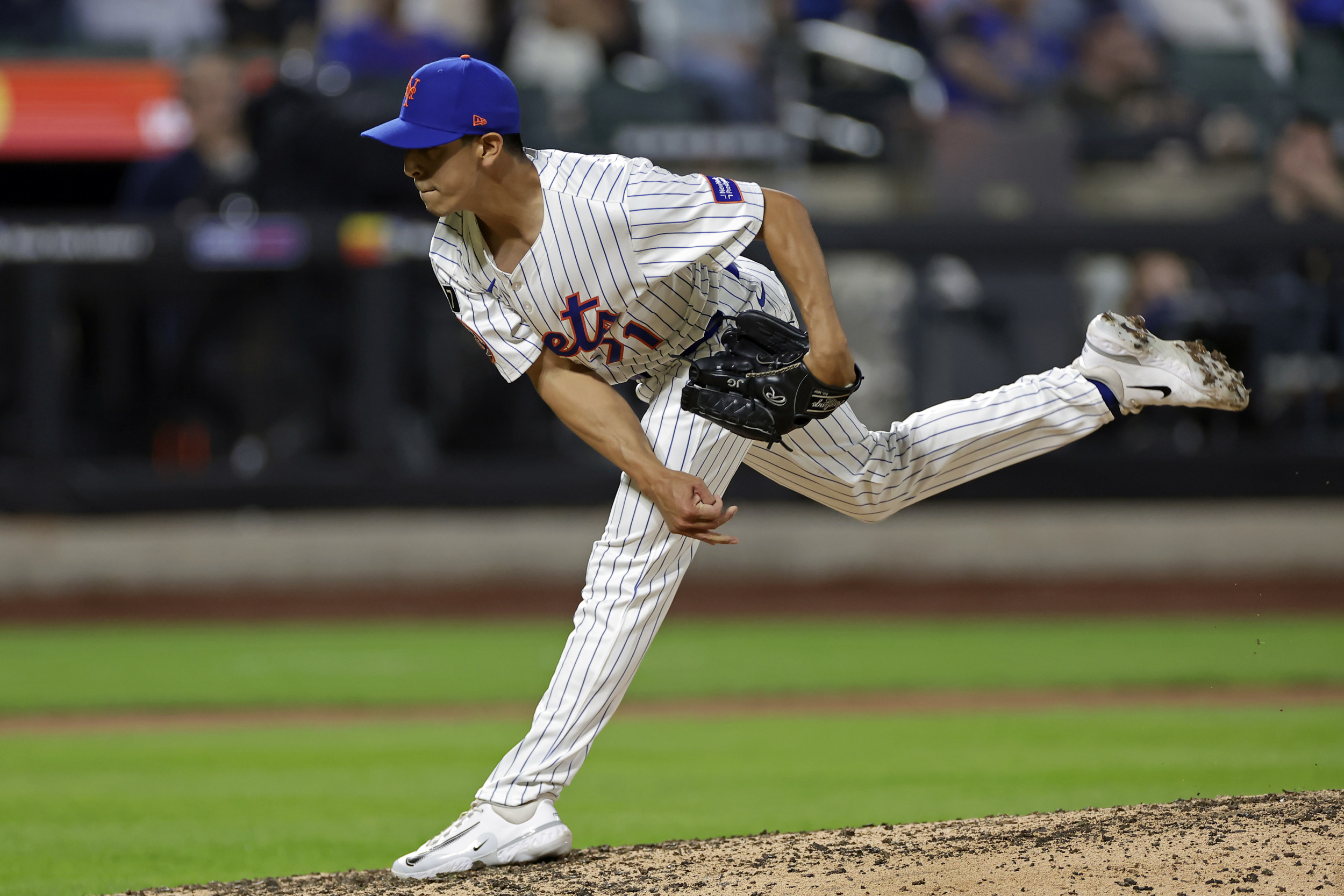 Veteran Pitcher Elects to Leave Mets, Head to Free Agency