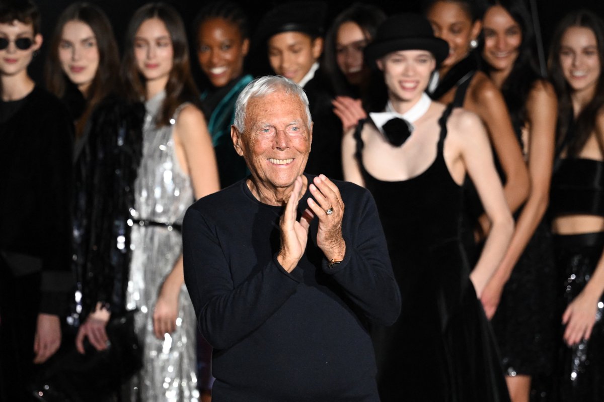 Armani será publicado - Relatório