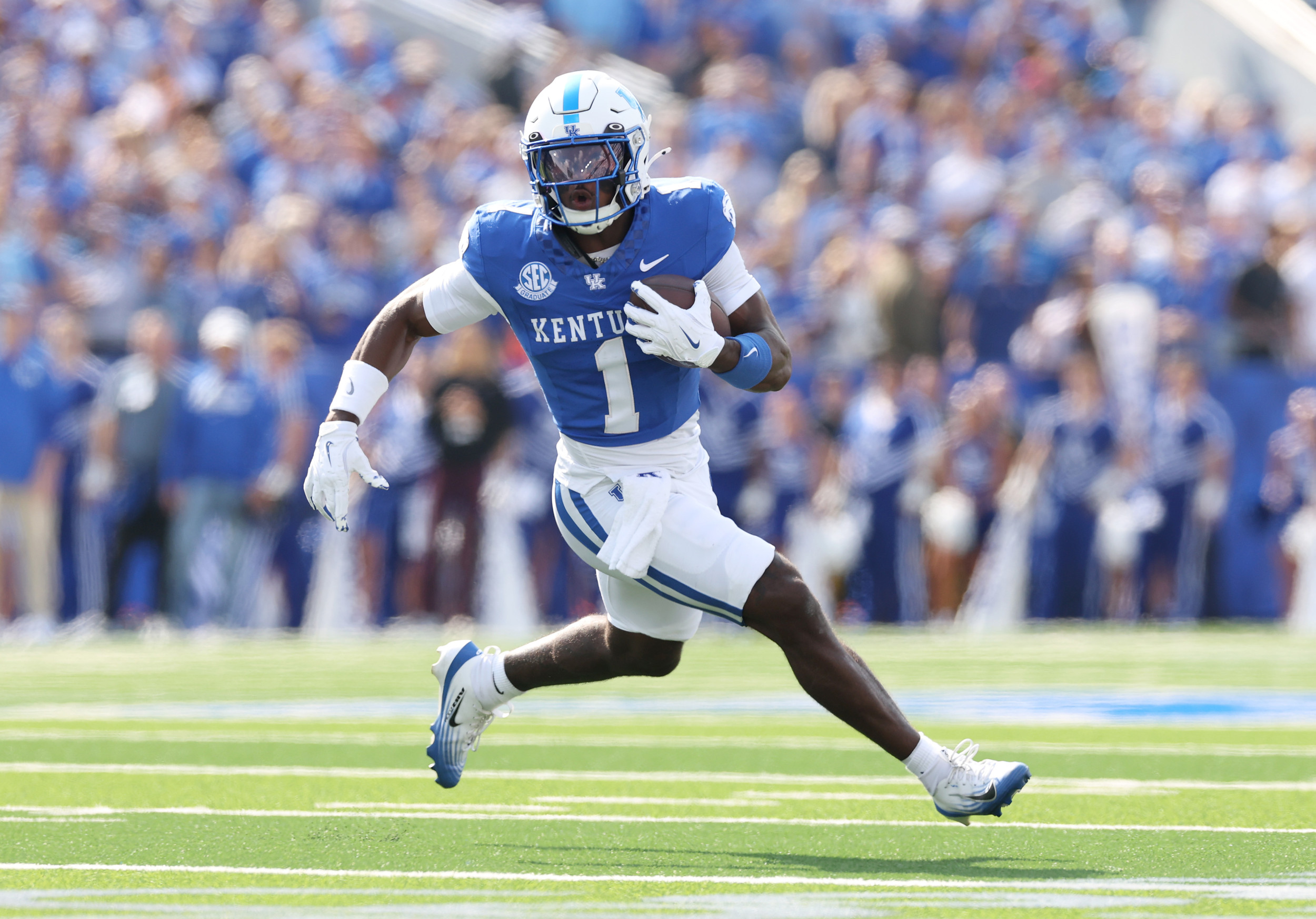 How to Watch Eastern Michigan vs Kentucky: Live Stream College Football, TV