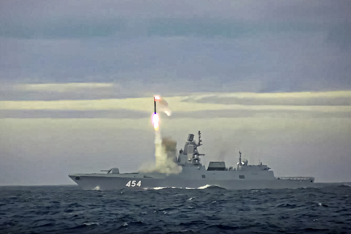 Is Russia Testing Hypersonic Missiles Near NATO's Arctic Border?