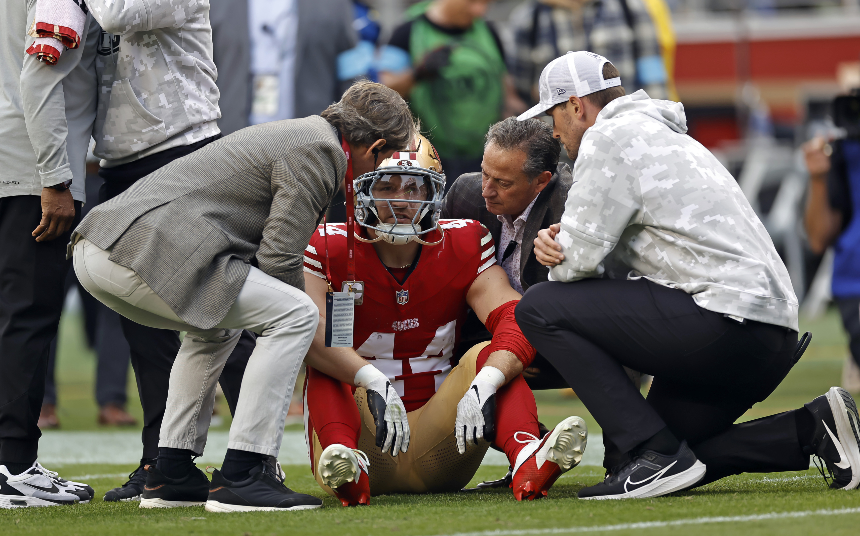 Giants, 49ers Suffer Multiple Key Player Injuries During Games
