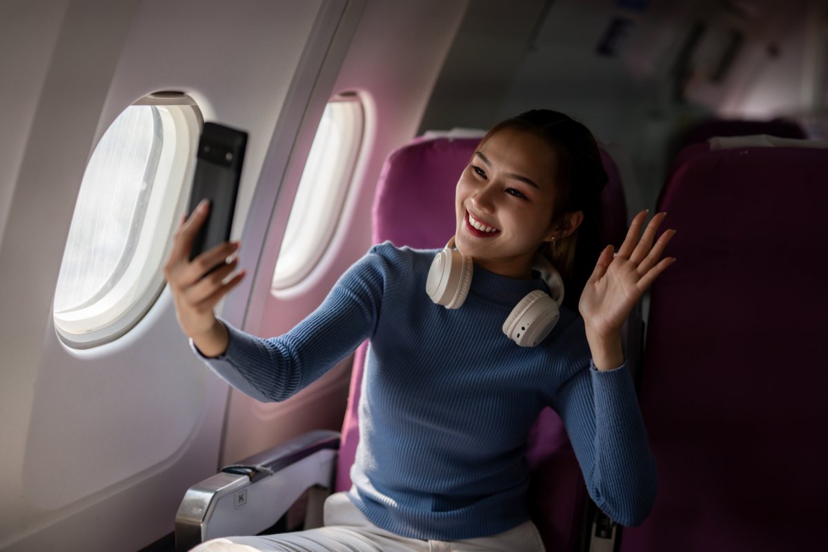 Passenger Left ‘Humiliated’ by Delta Flight Attendants, Reason Sparks Fury