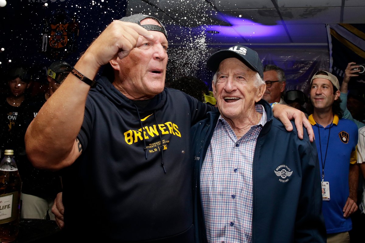 Pat Murphy (left) and Bob Uecker (right)