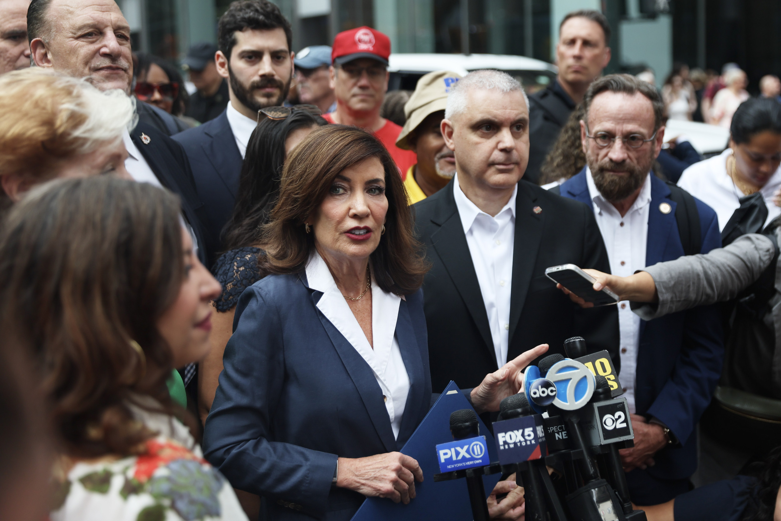 Hochul Soars, Stefanik Stumbles:  NY Governor's Race Takes a Dramatic Turn