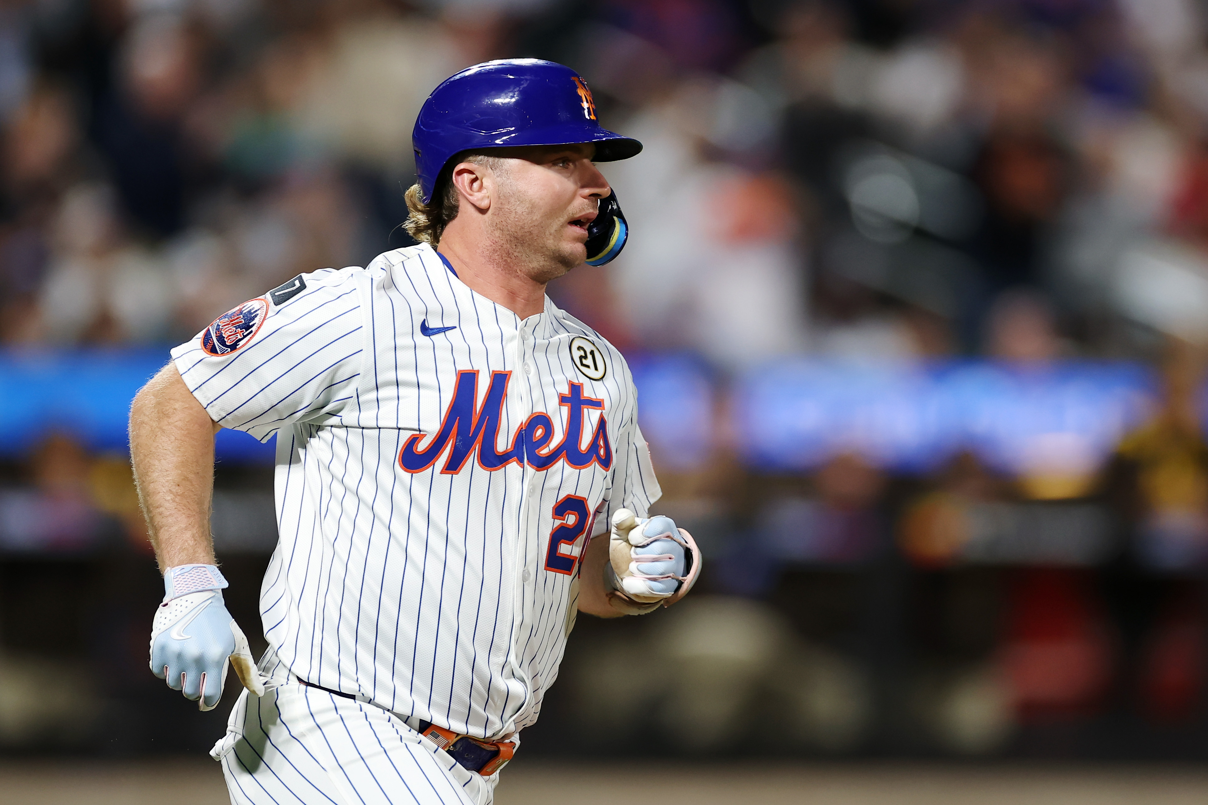 Pete Alonso Sends Message on Re-Signing With Mets: 'Let's Pump the Brakes on That'