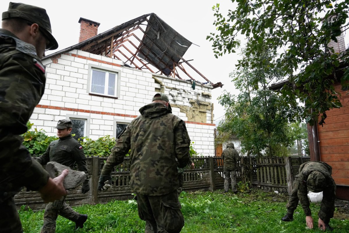 La Polonia raccoglie le rovine dei droni