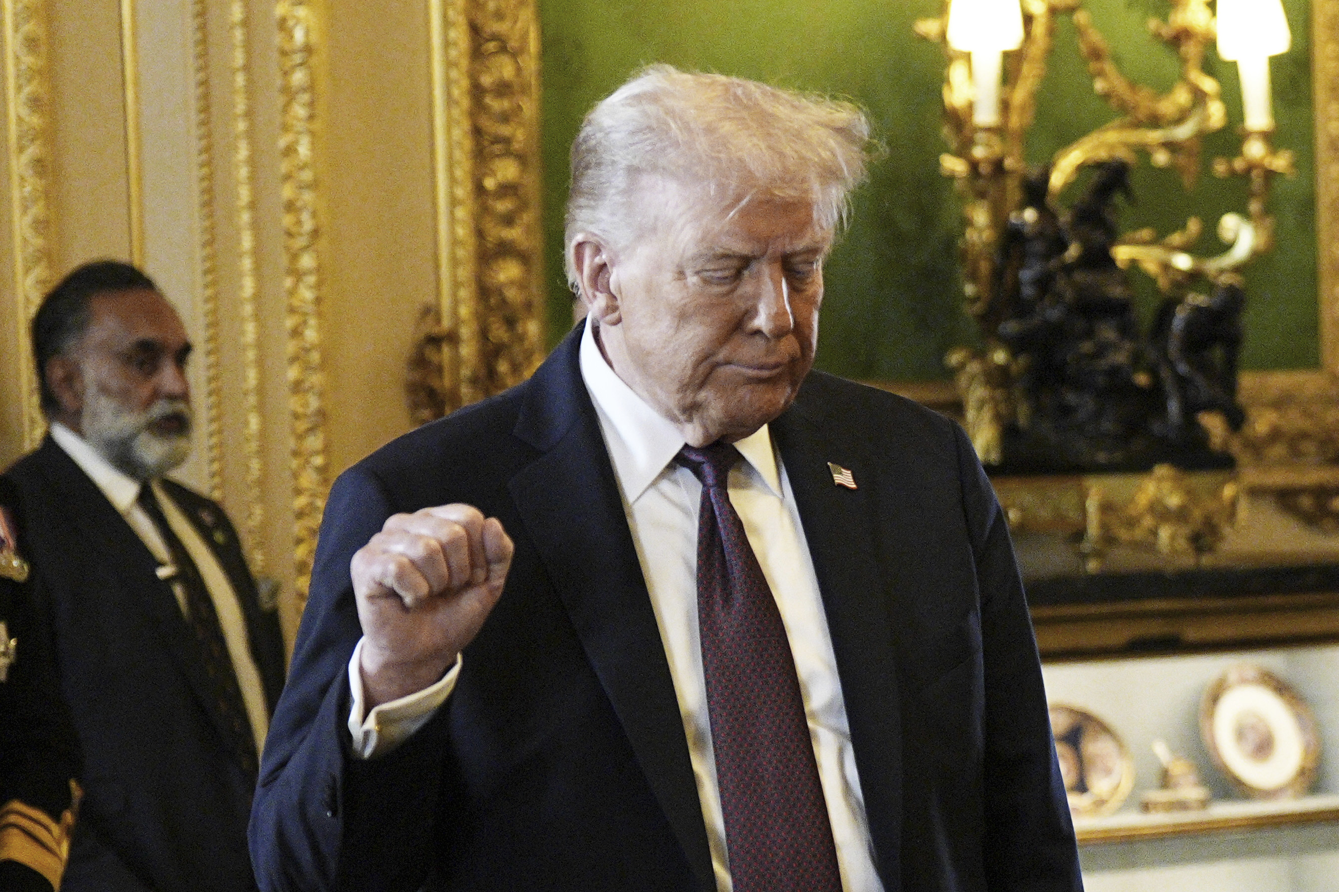 Donald Trump Reacts to Jimmy Kimmel Live! ABC Suspension