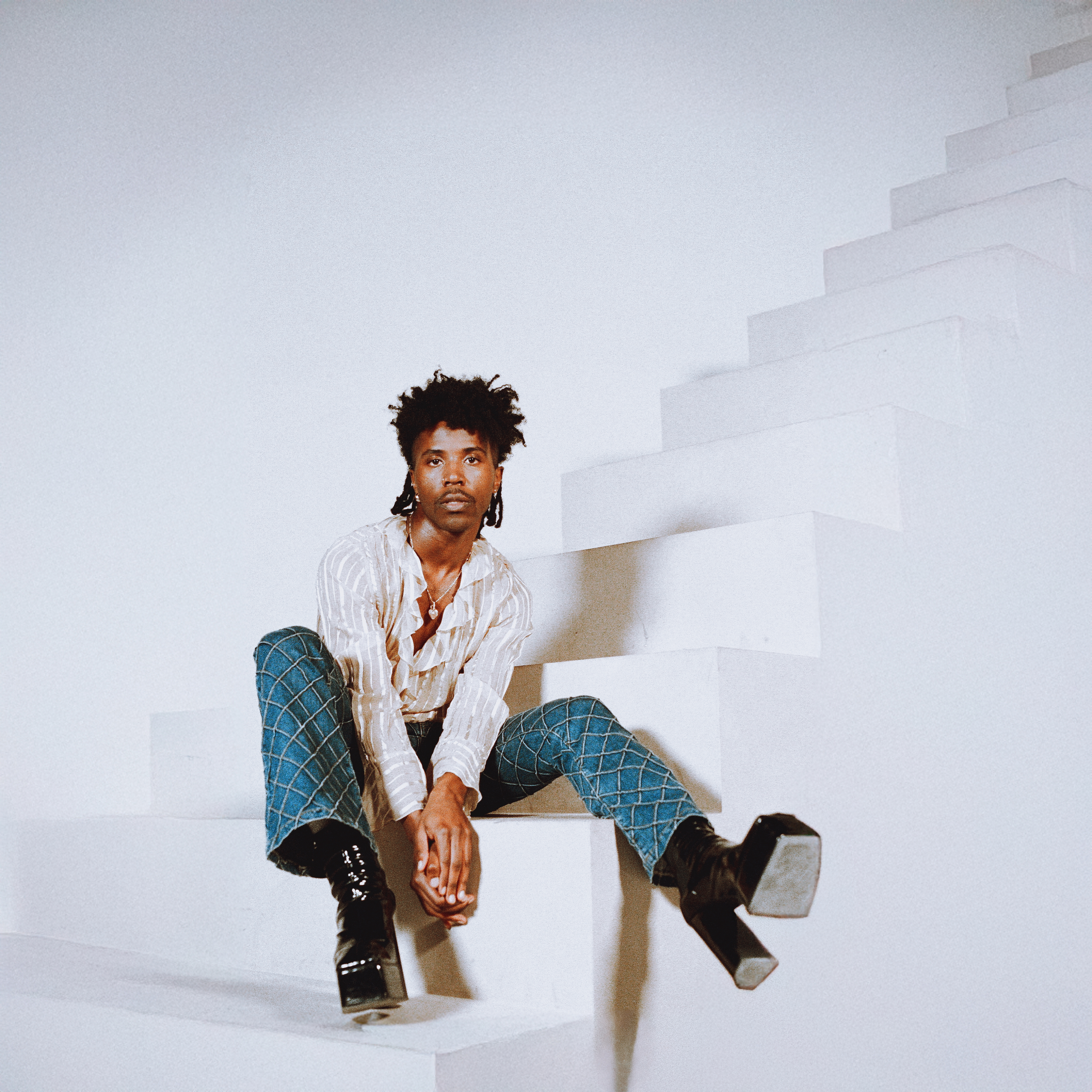 'I'm My Mom's Son': Rock Star DE'WAYNE Talks New Album 'june' and Identity