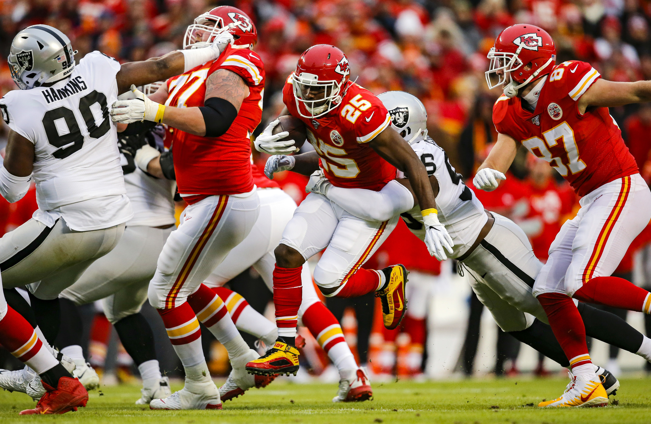 Chargers Sign Former First-Round Pick Amid Significant Khalil Mack Injury