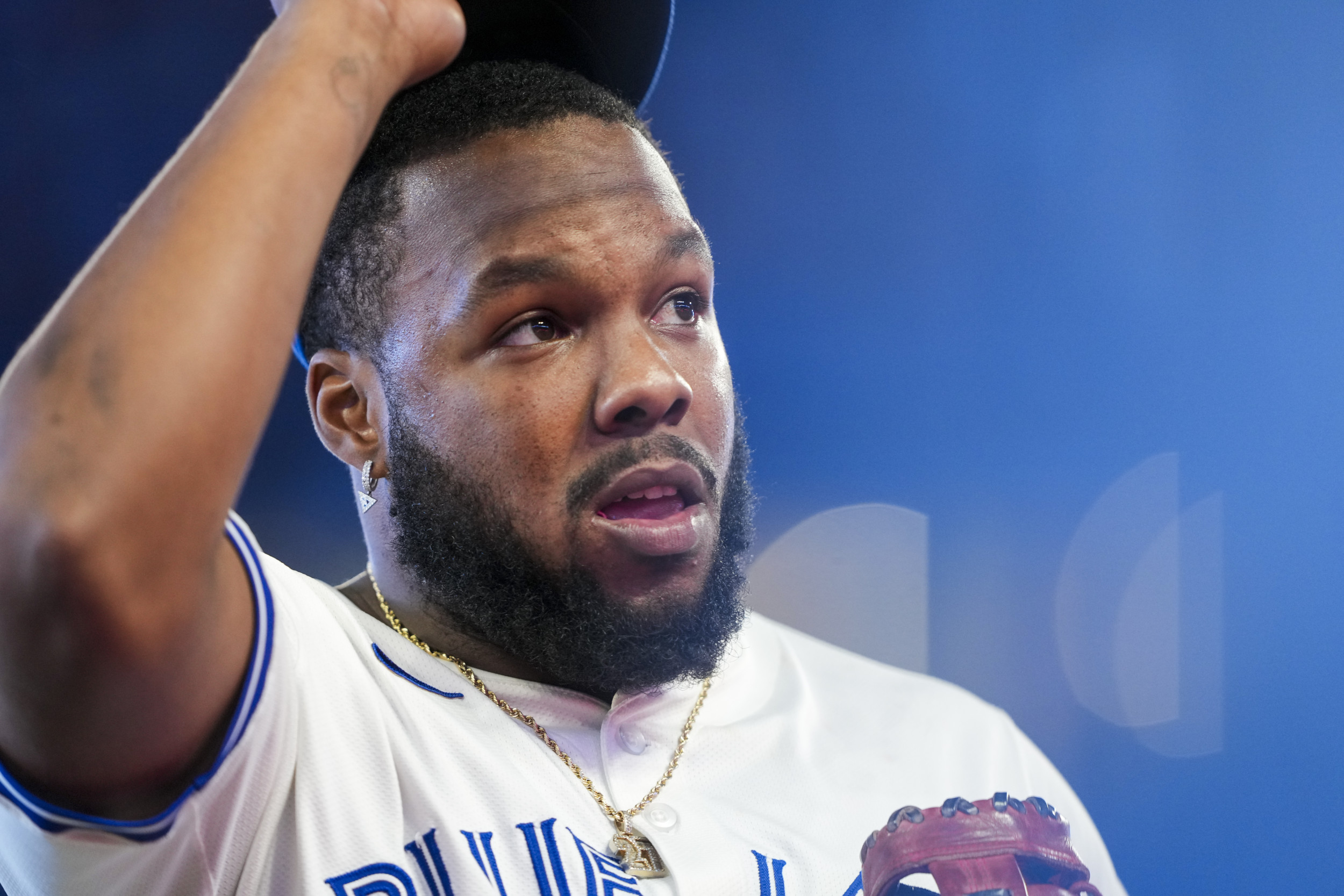 Blue Jays' John Schneider Sends Vladimir Guerrero Jr. Message as Concerns Mount
