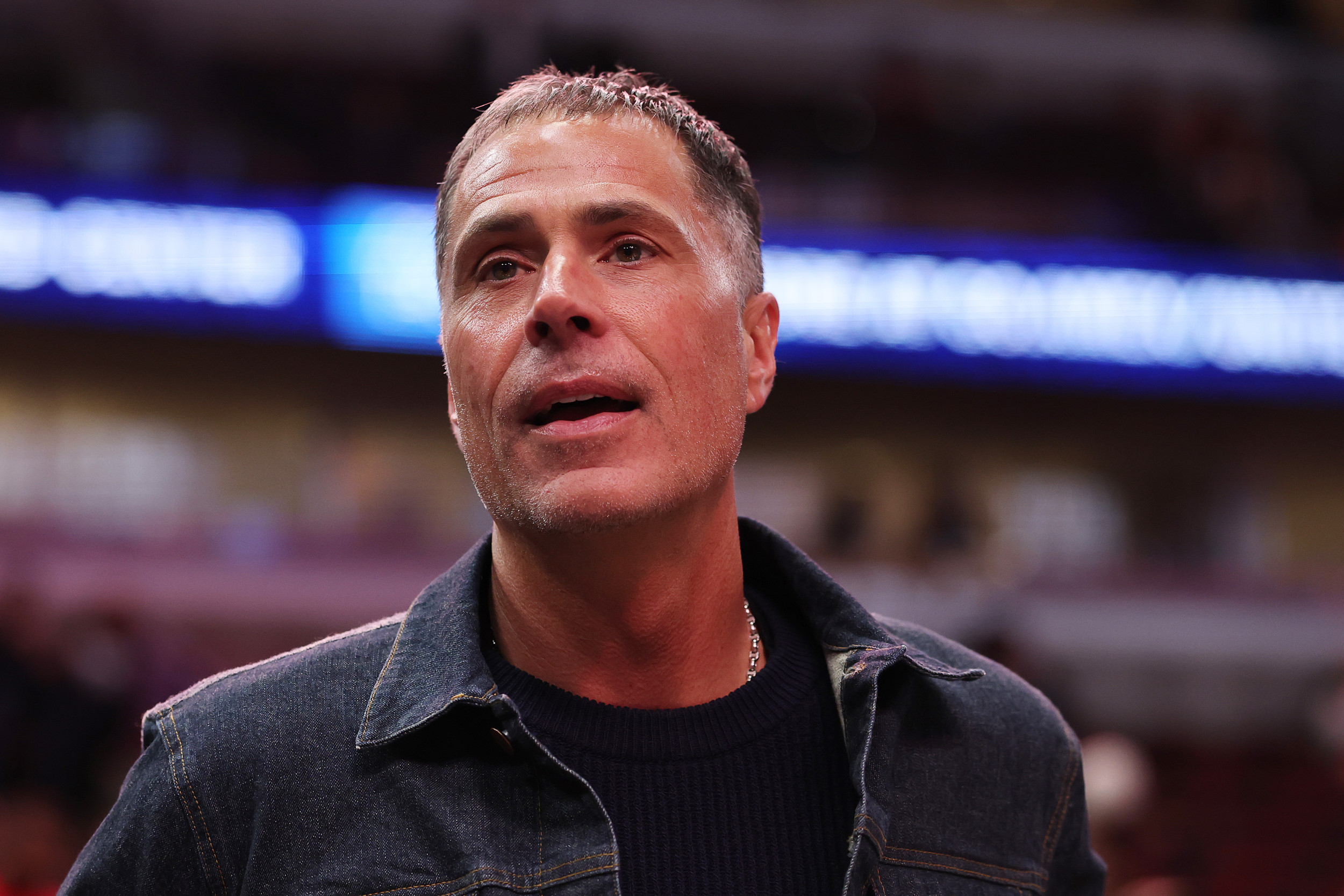 Report: Lakers Expected to Aggressively Pursue Trade Talks