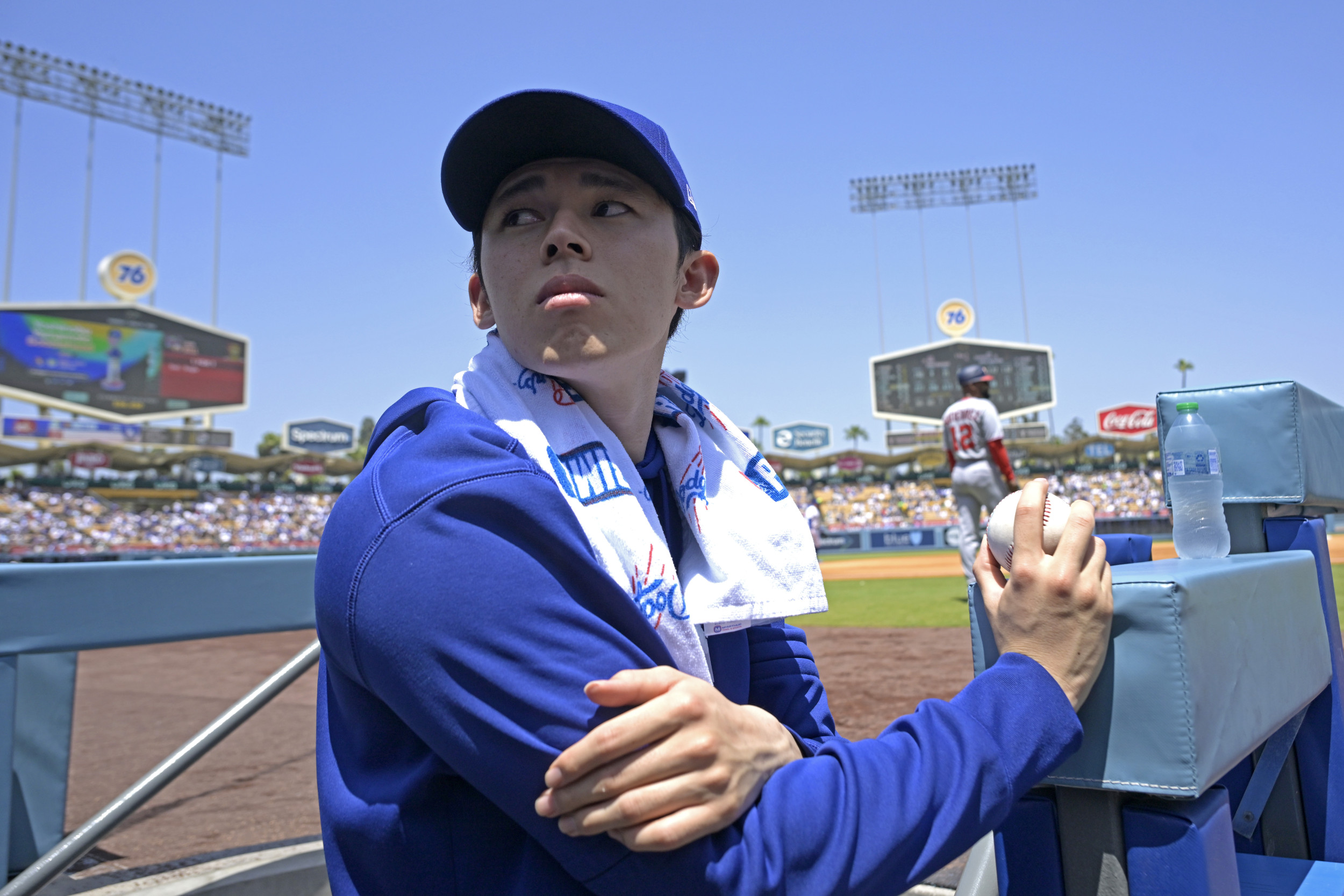 Dodgers Test Rōki Sasaki in Relief Role Amid Playoff Bid