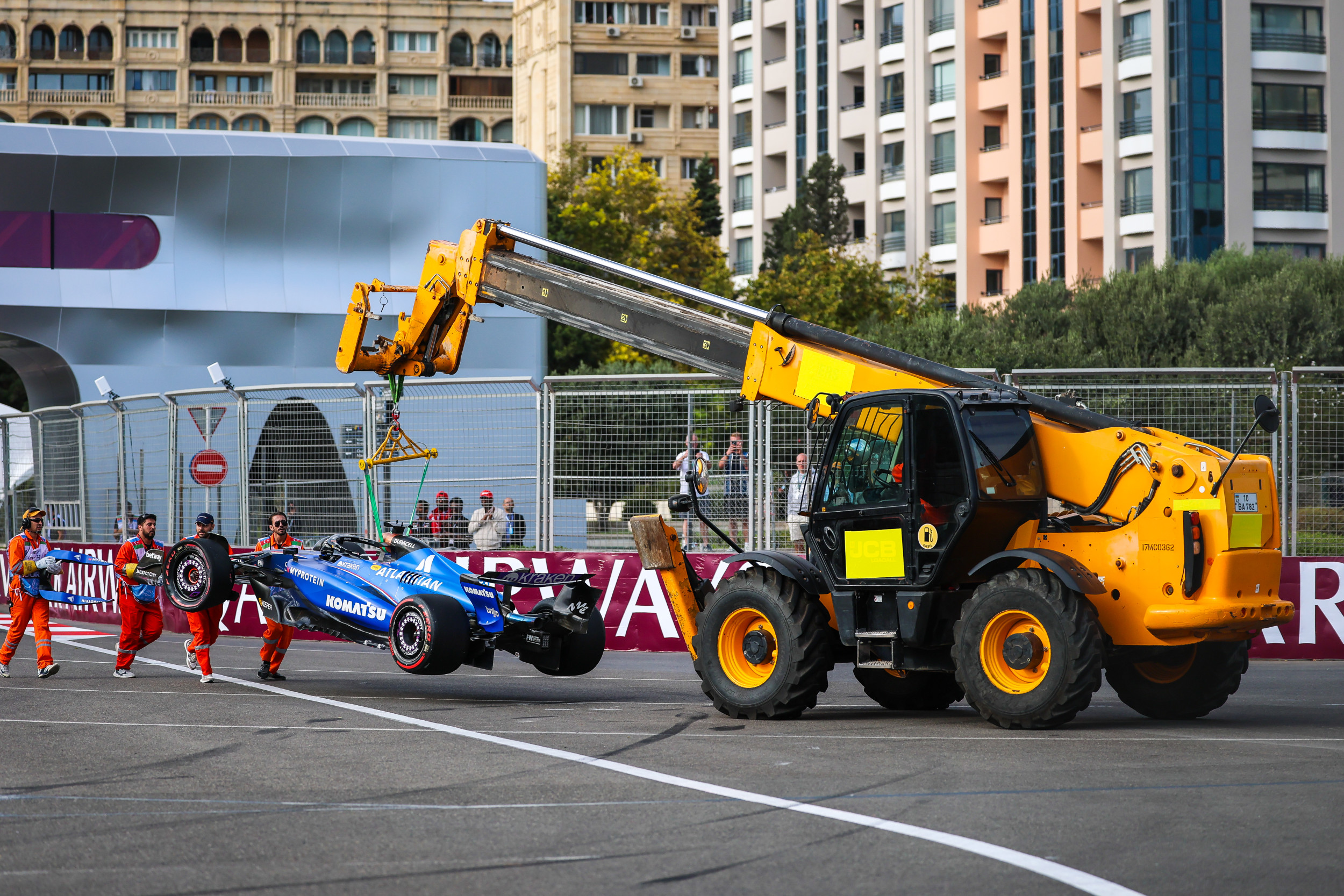 Alex Albon Suffers Disastrous Baku Qualifying with Q1 Exit