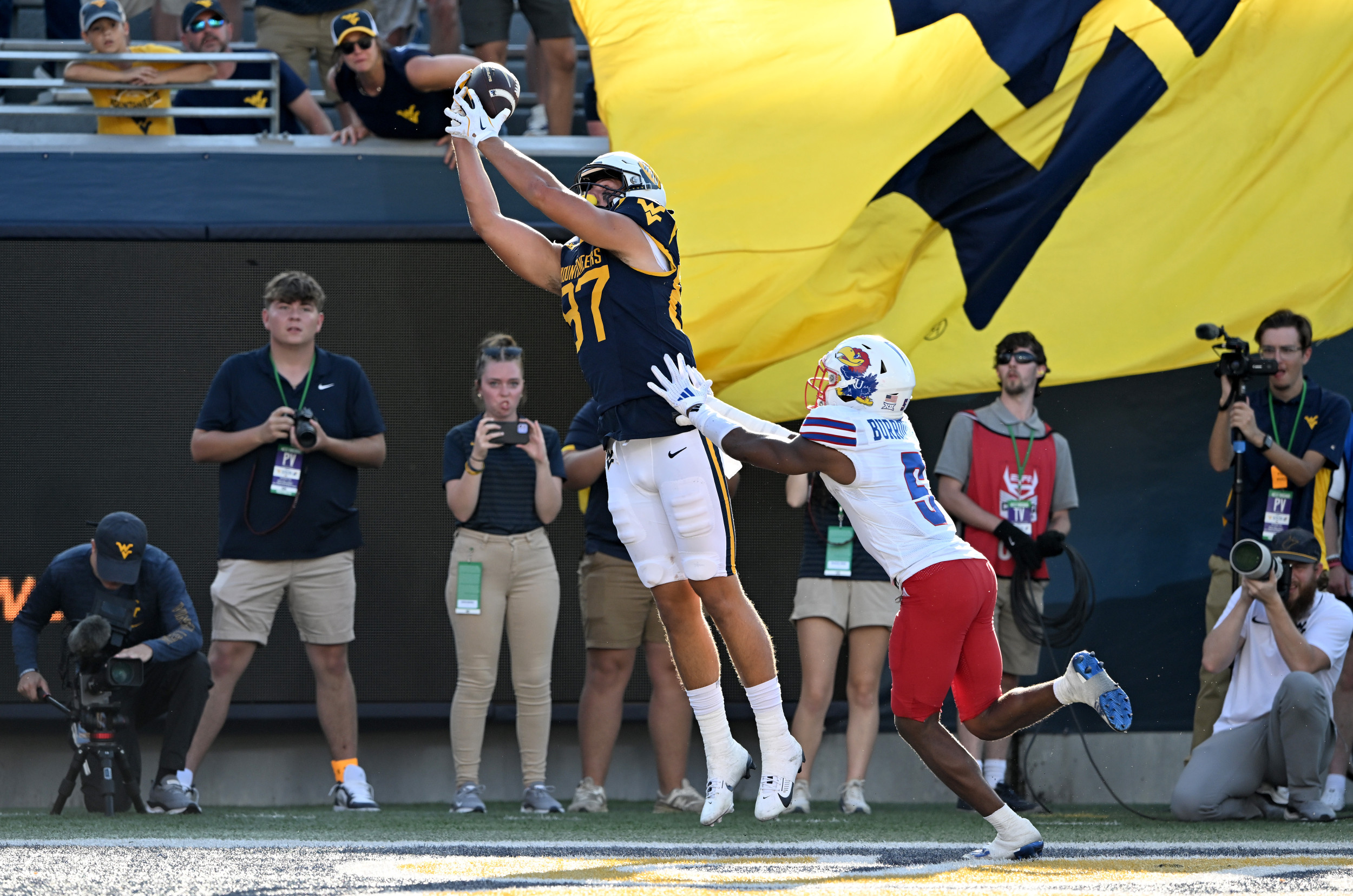 How to Watch West Virginia vs Kansas: Live Stream College Football, TV Channel