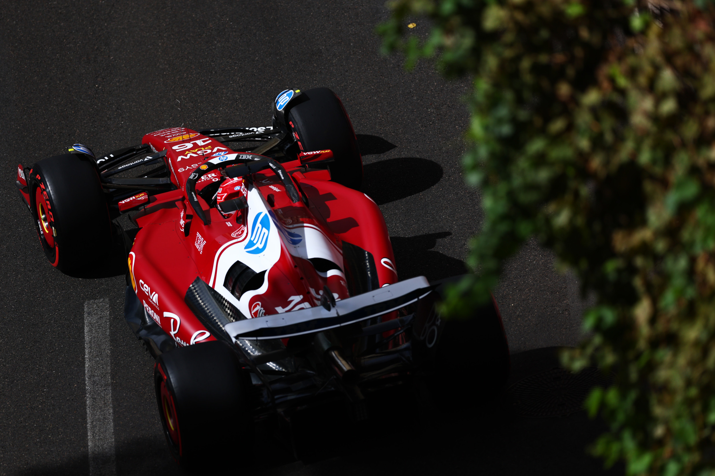 Report: Apple Leads F1 US Broadcast Talks Amid Debate Over International Carve-Outs