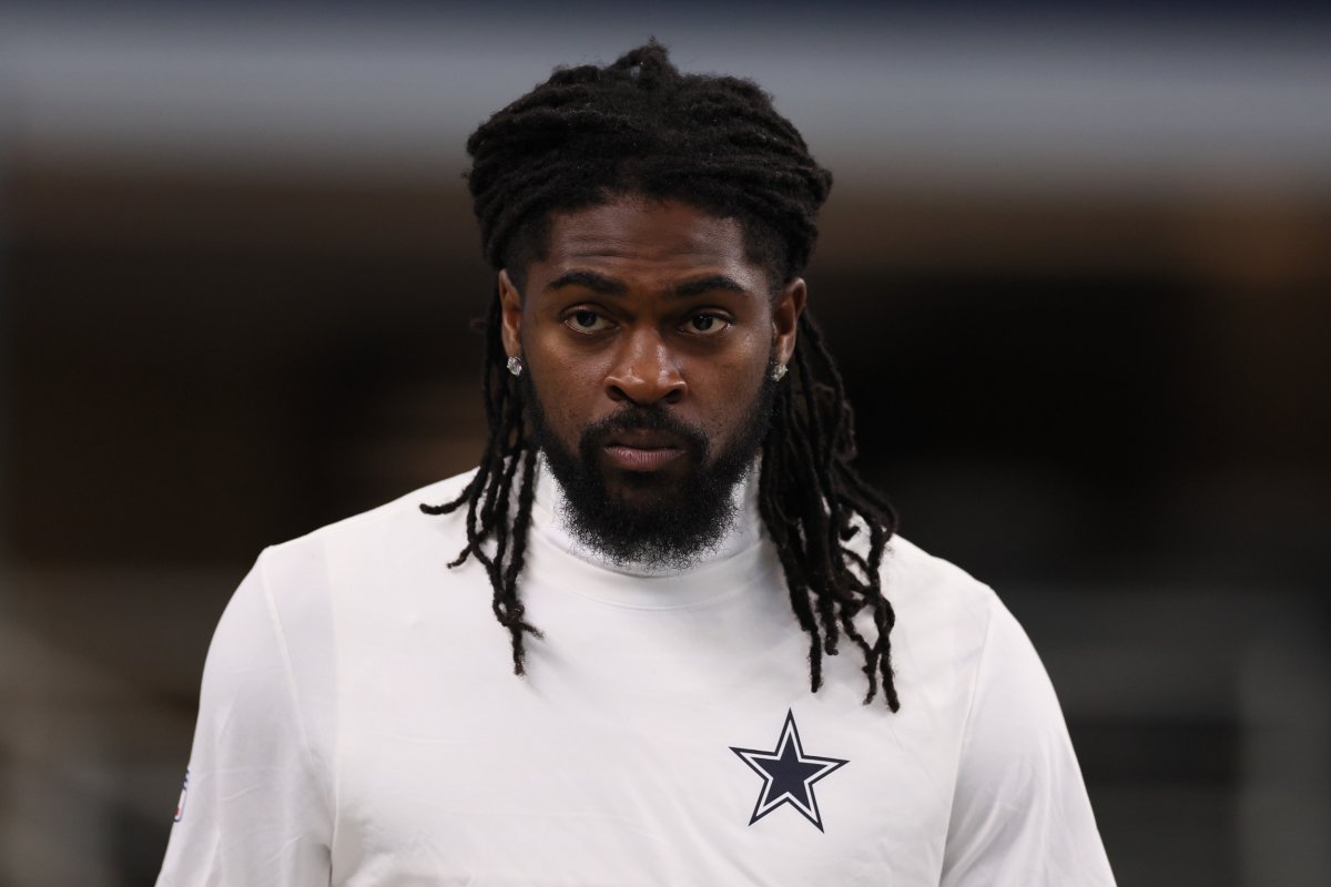 COWBOYS NATION ON ALERT: Trevon Diggs' Shocking Status Revealed, Casts Major Shadow Over Bears Showdown.