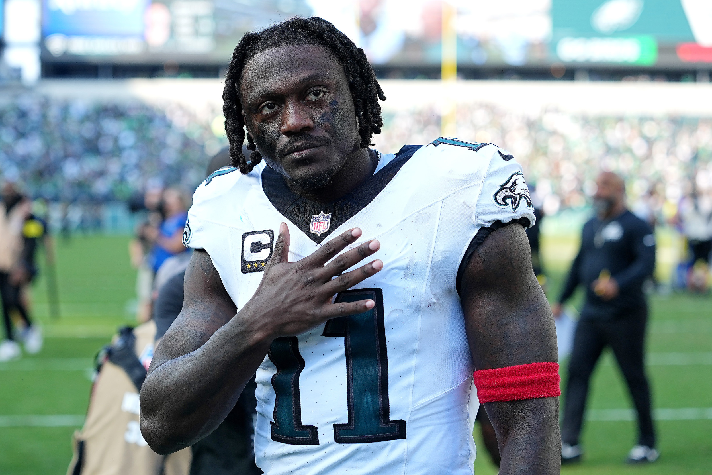 Eagles WR A.J. Brown Offers Blunt Opinion of Team's Offense