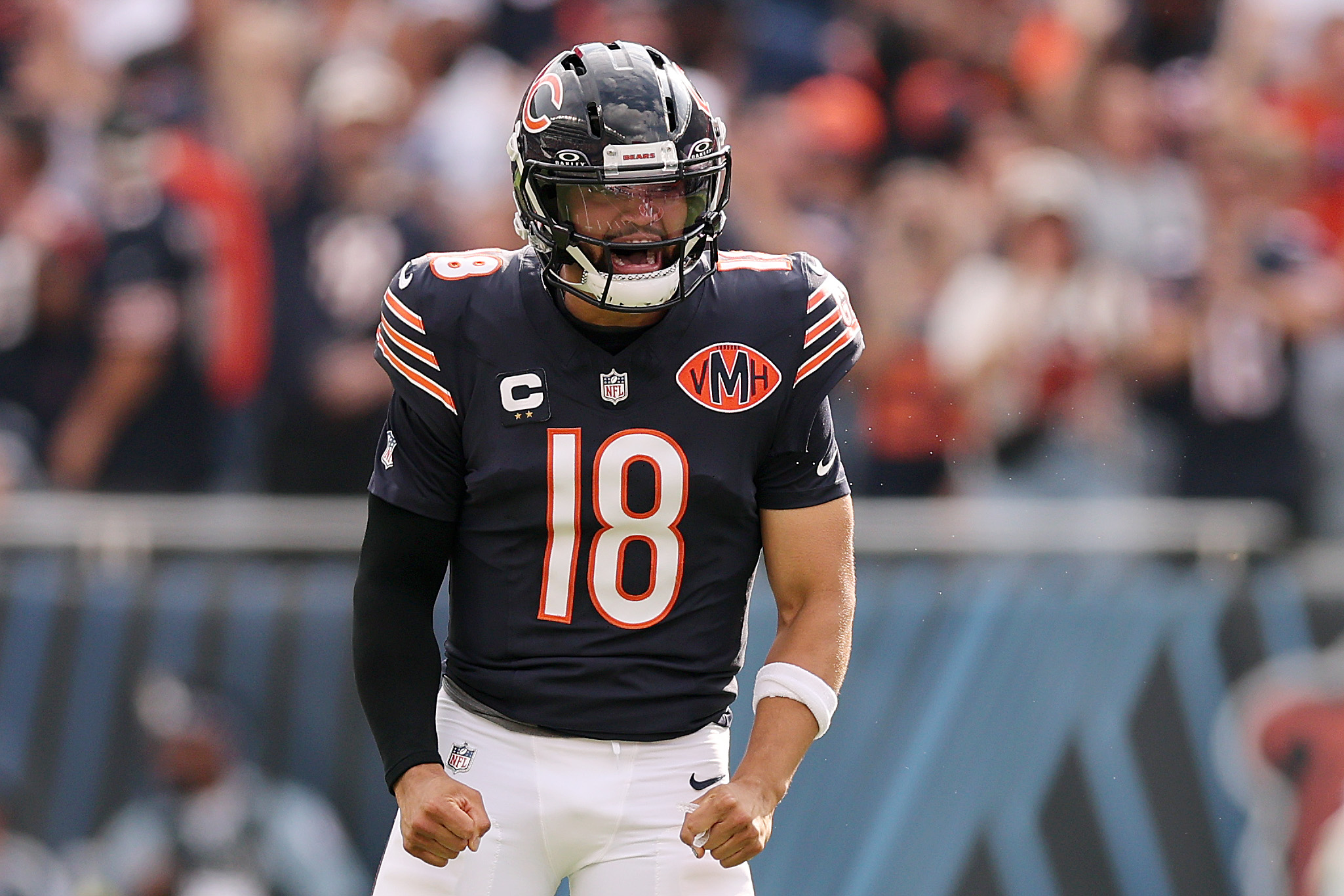 Bears QB Caleb Williams Leads 31-14 Win Over Cowboys Defying Ex-Coach Eberflus