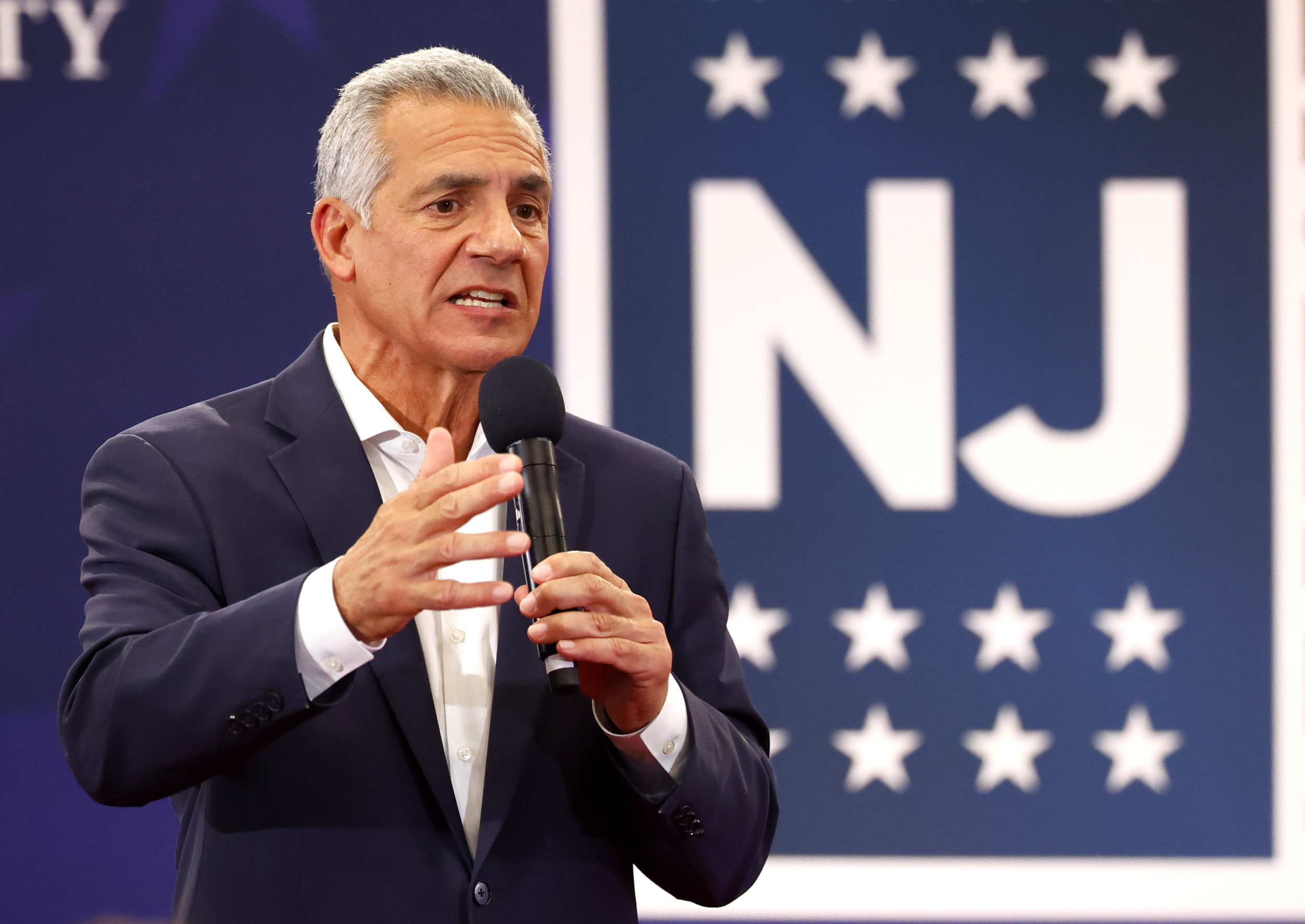 GOP's Jack Ciattarelli Edges Out Democrat Mikie Sherrill in New Jersey Poll