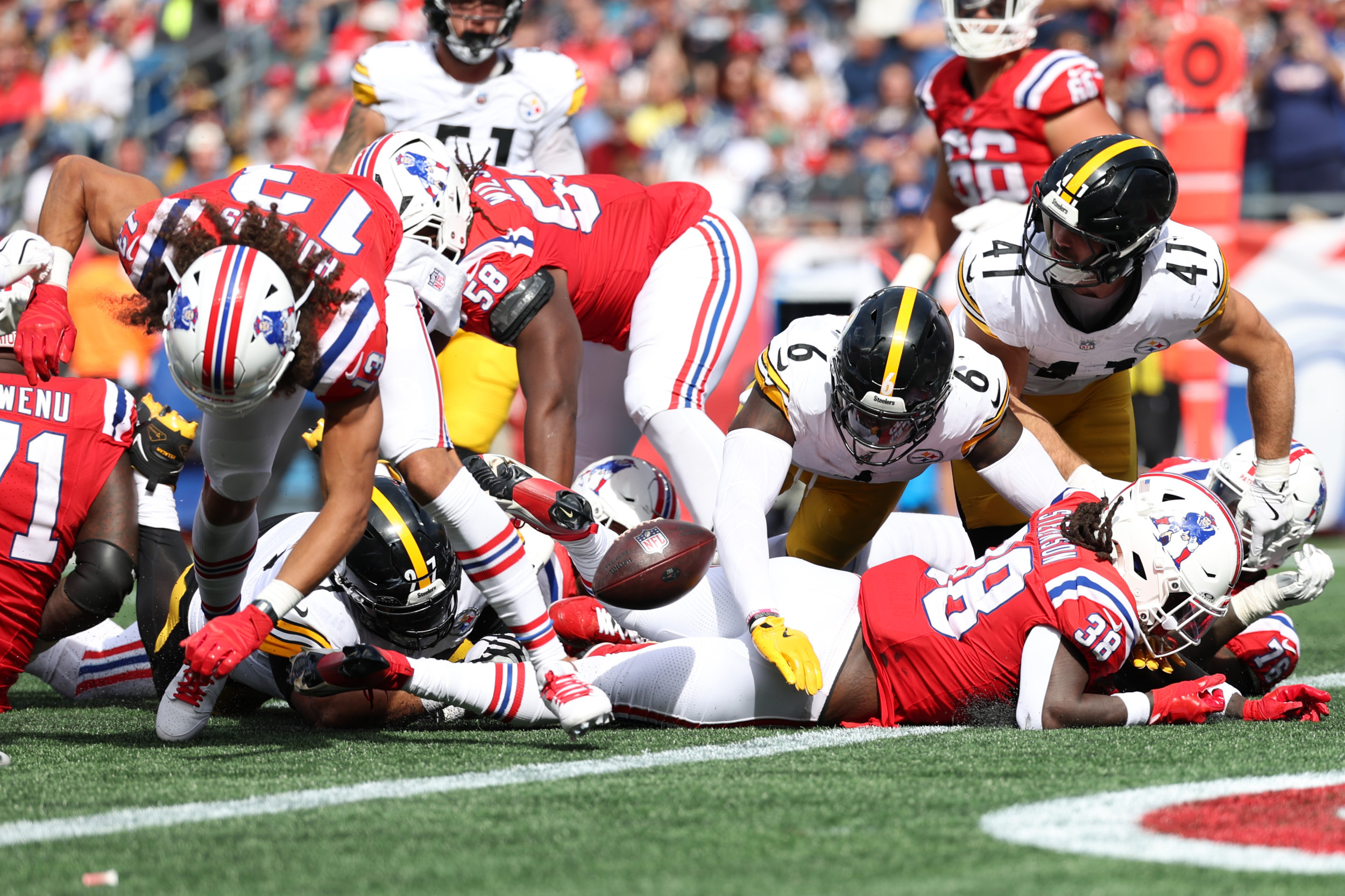 Has Struggling Patriots Running Back Lost Mike Vrabels Trust?