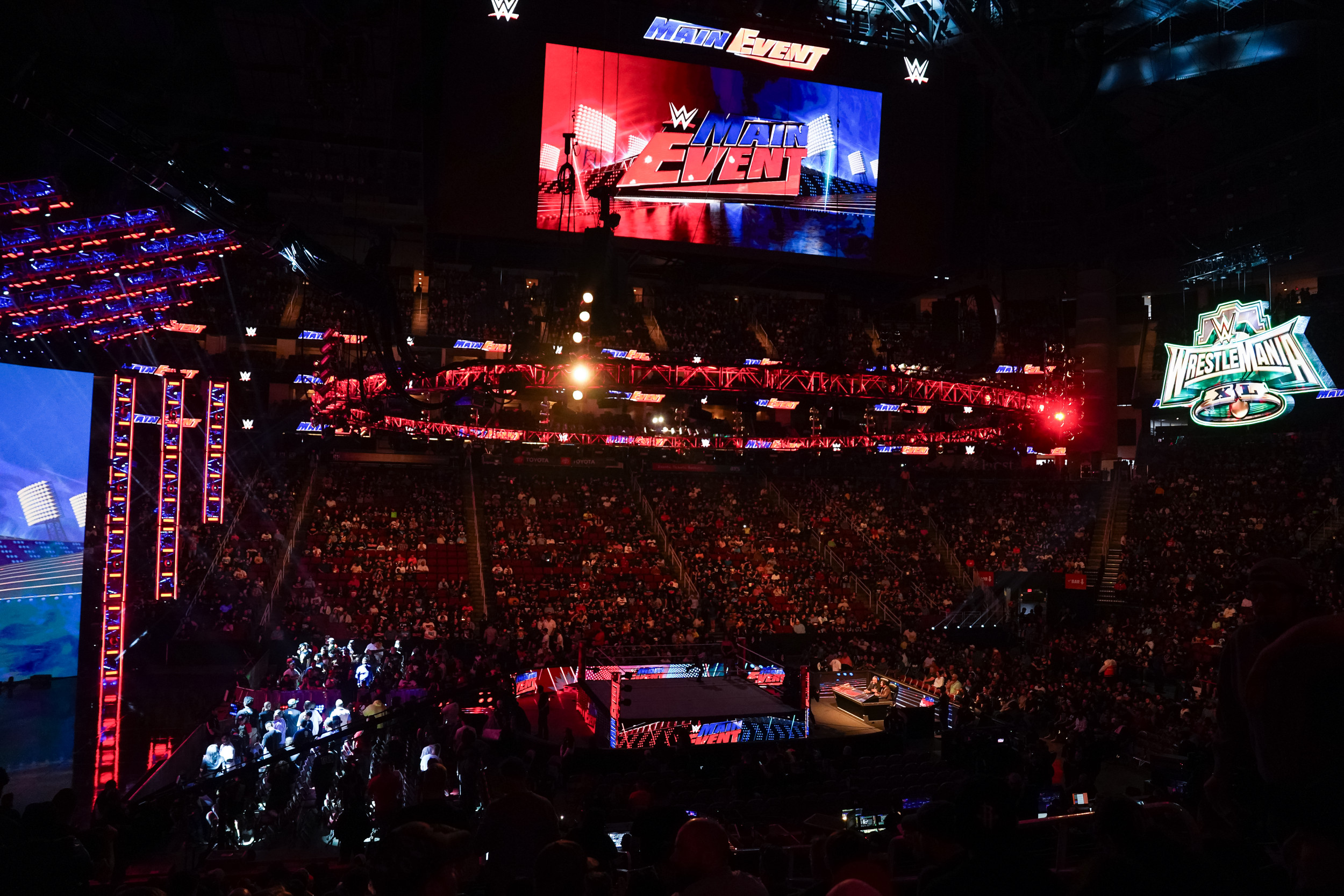Multiple WWE Raw Stars Turn Heel in Escalating Rivalries