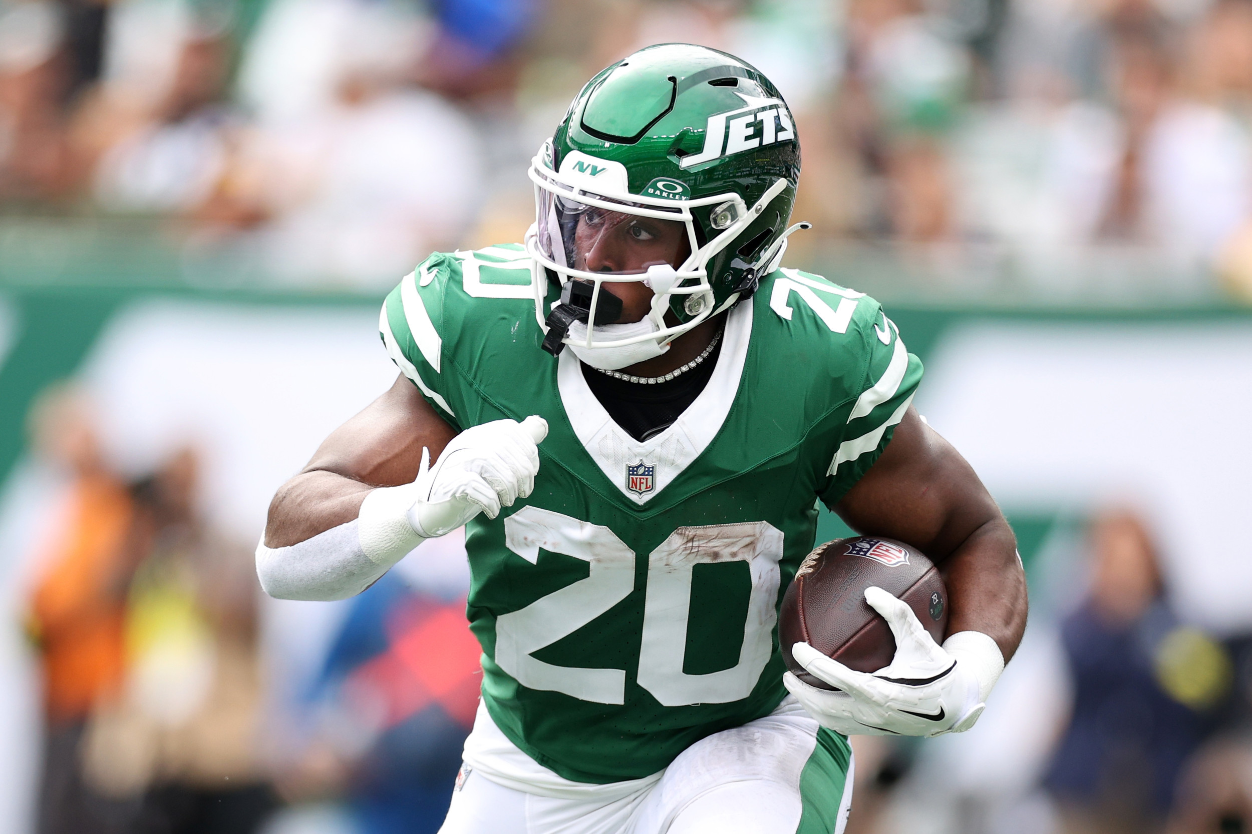 DraftKings Promo Code: Claim $200 Bonus For Dolphins-Jets, Bengals-Broncos