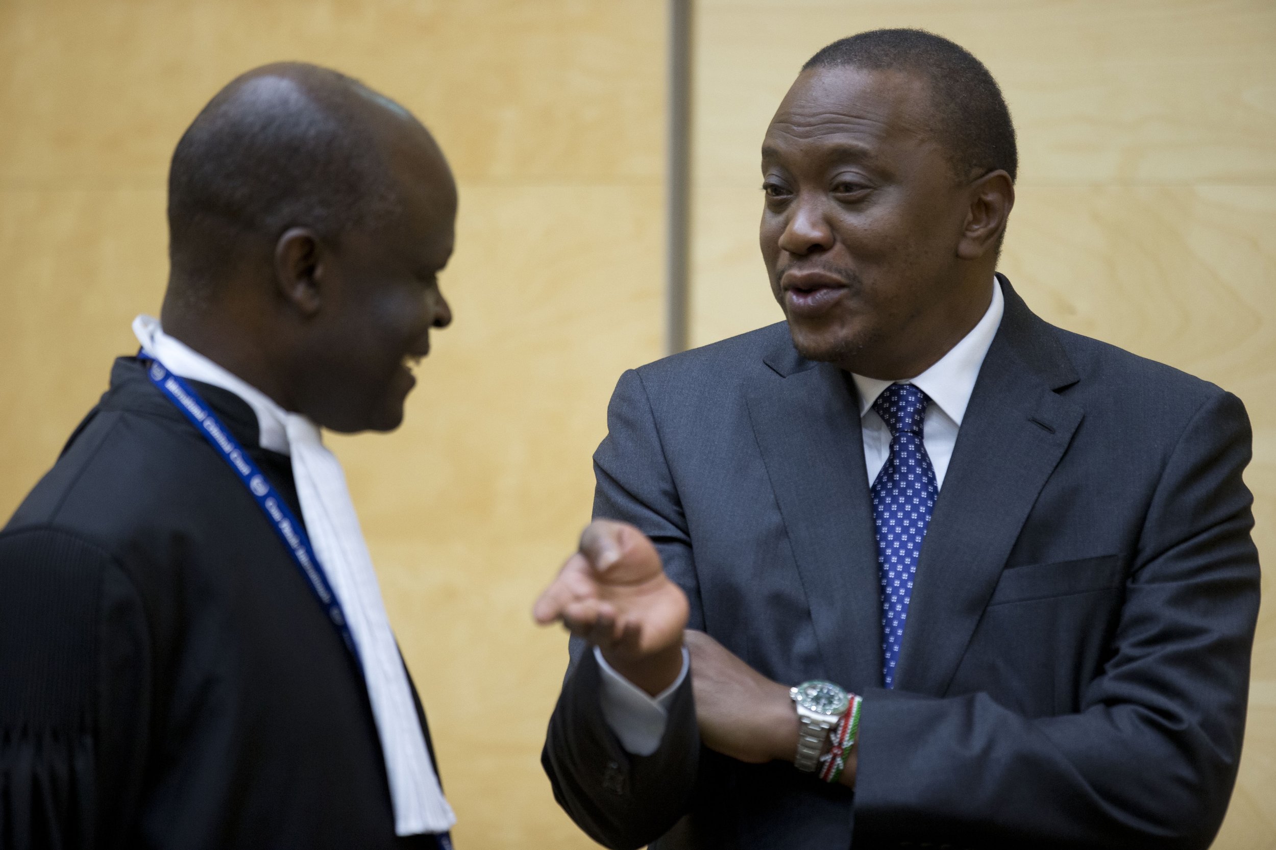 Kenyas Kenyatta Becomes First President To Appear At Global Court Newsweek 8650