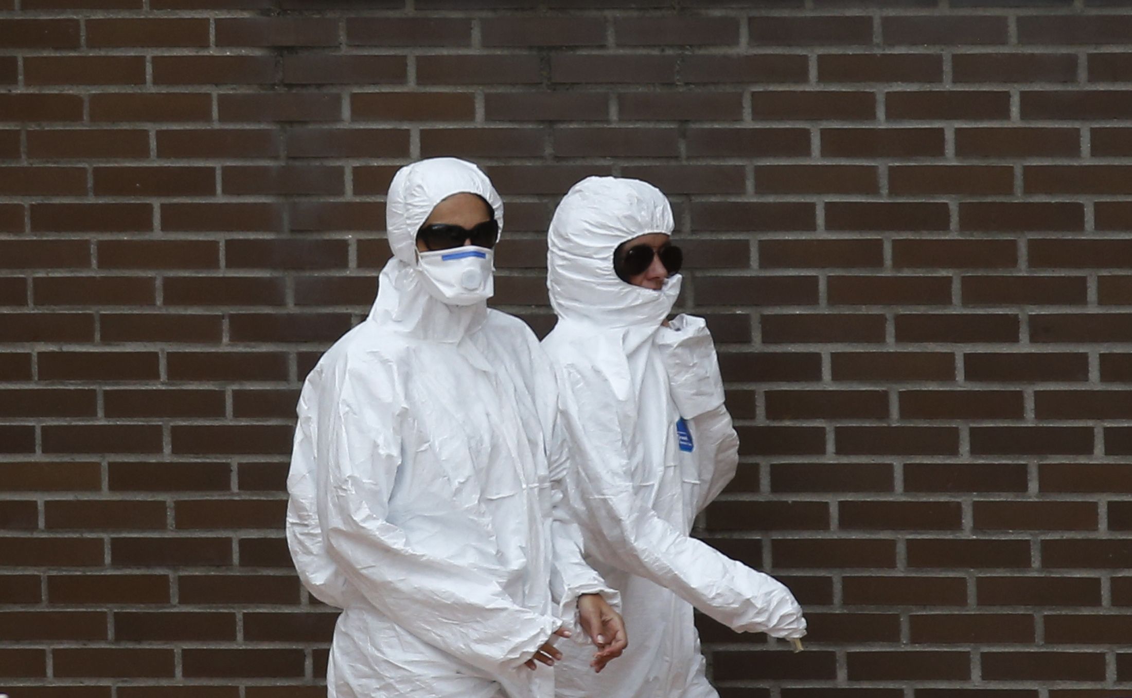 condition-of-spanish-nurse-with-ebola-worsens-as-brother-admits-no