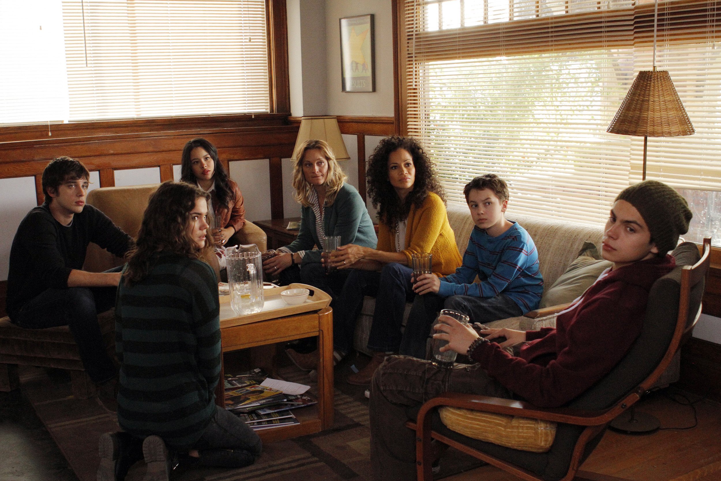 10_10_TheFosters_01