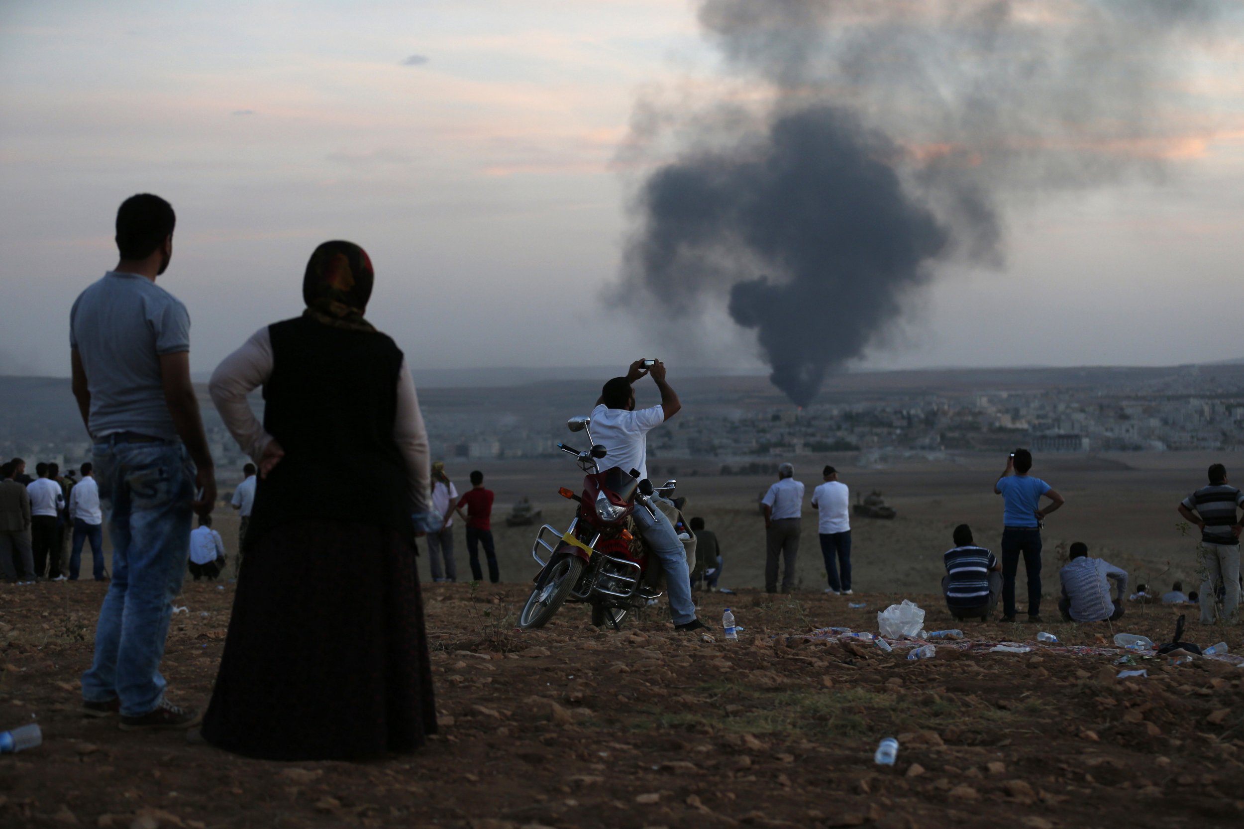 Kurds Urge More Air Strikes Against Islamic State Forces In Kobani ...