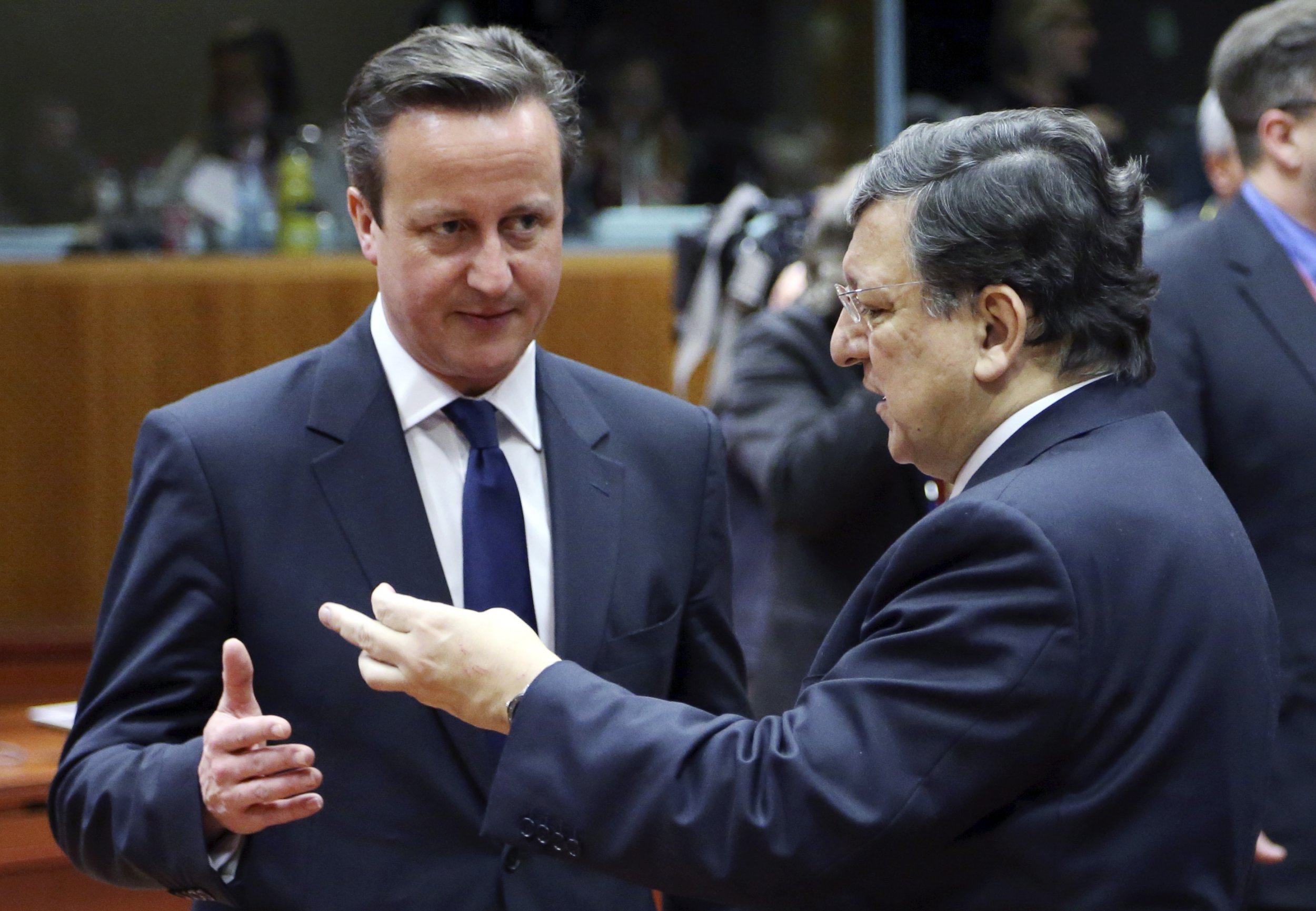 Barroso speaking to Cameron Barroso speaking to Cameron