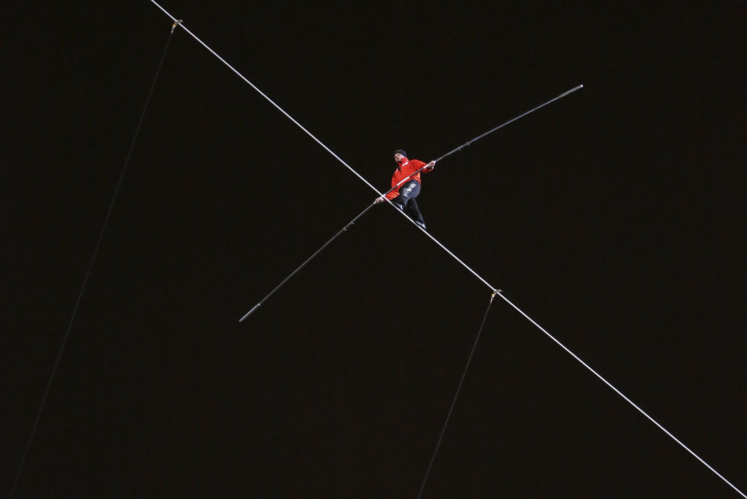 Balancing Act: Televised Record-Setting Tightrope Walks Draw Mixed Reactions
