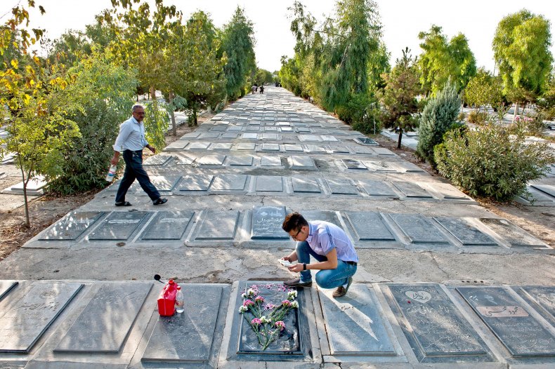 11_06_AfghanIran_03