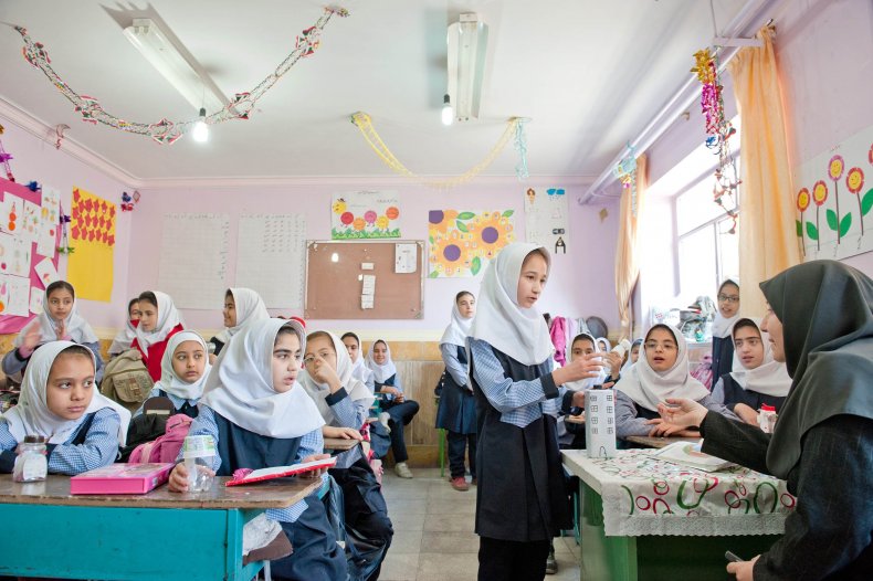 11_06_AfghanIran_14